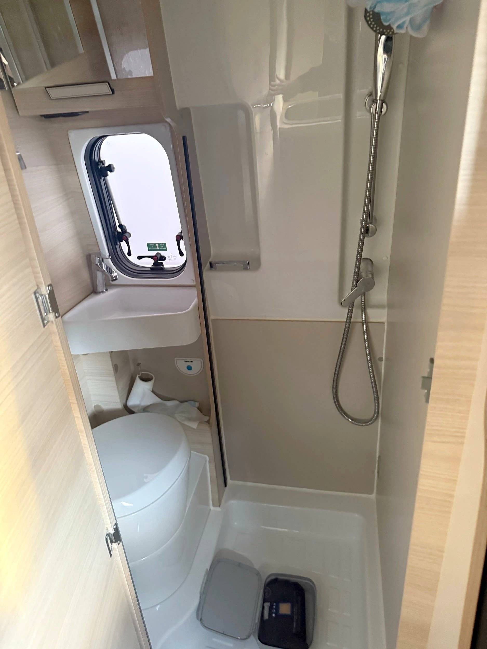 Chausson V690