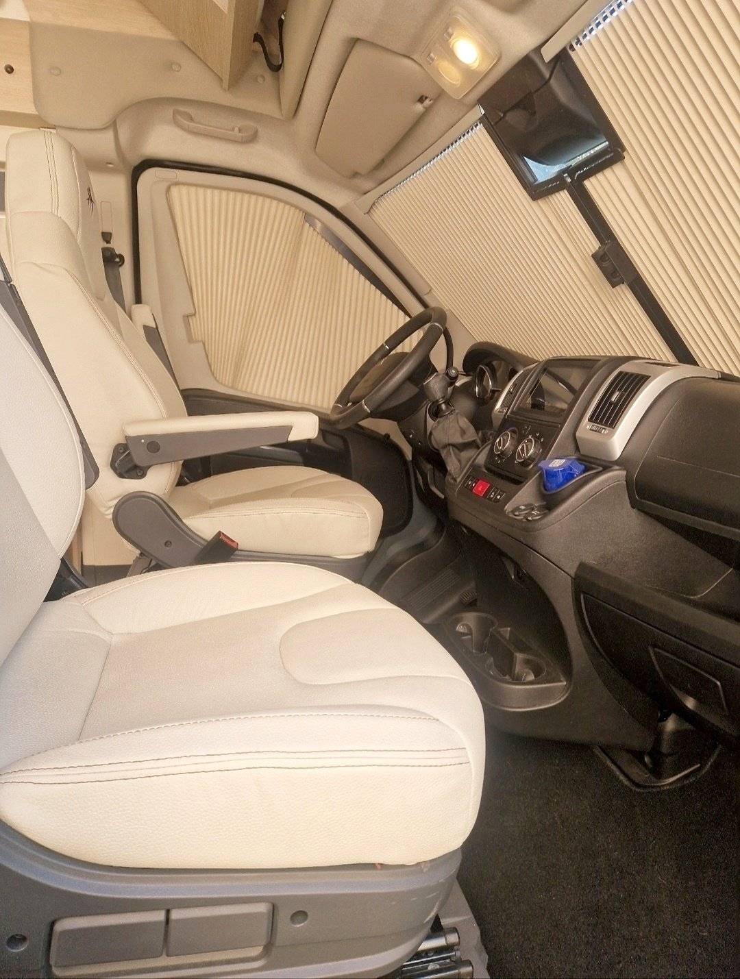 Essecke Peugeot - Yescapa