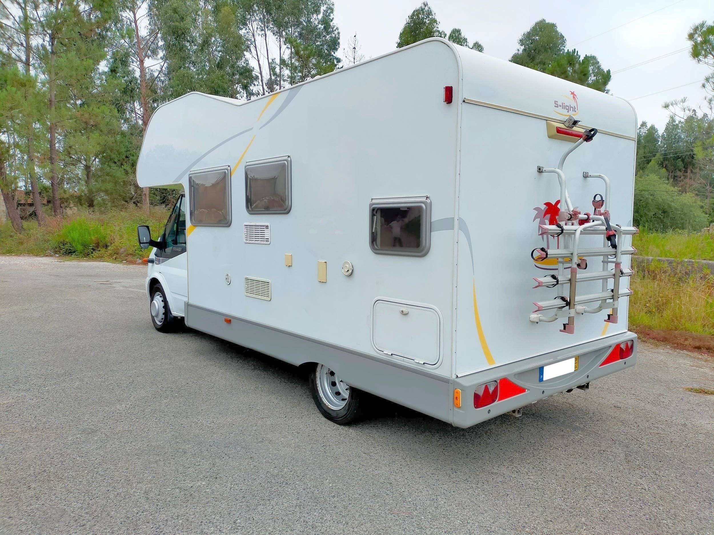 Sunlight Transit 2,4 l TDCi 140 ch.