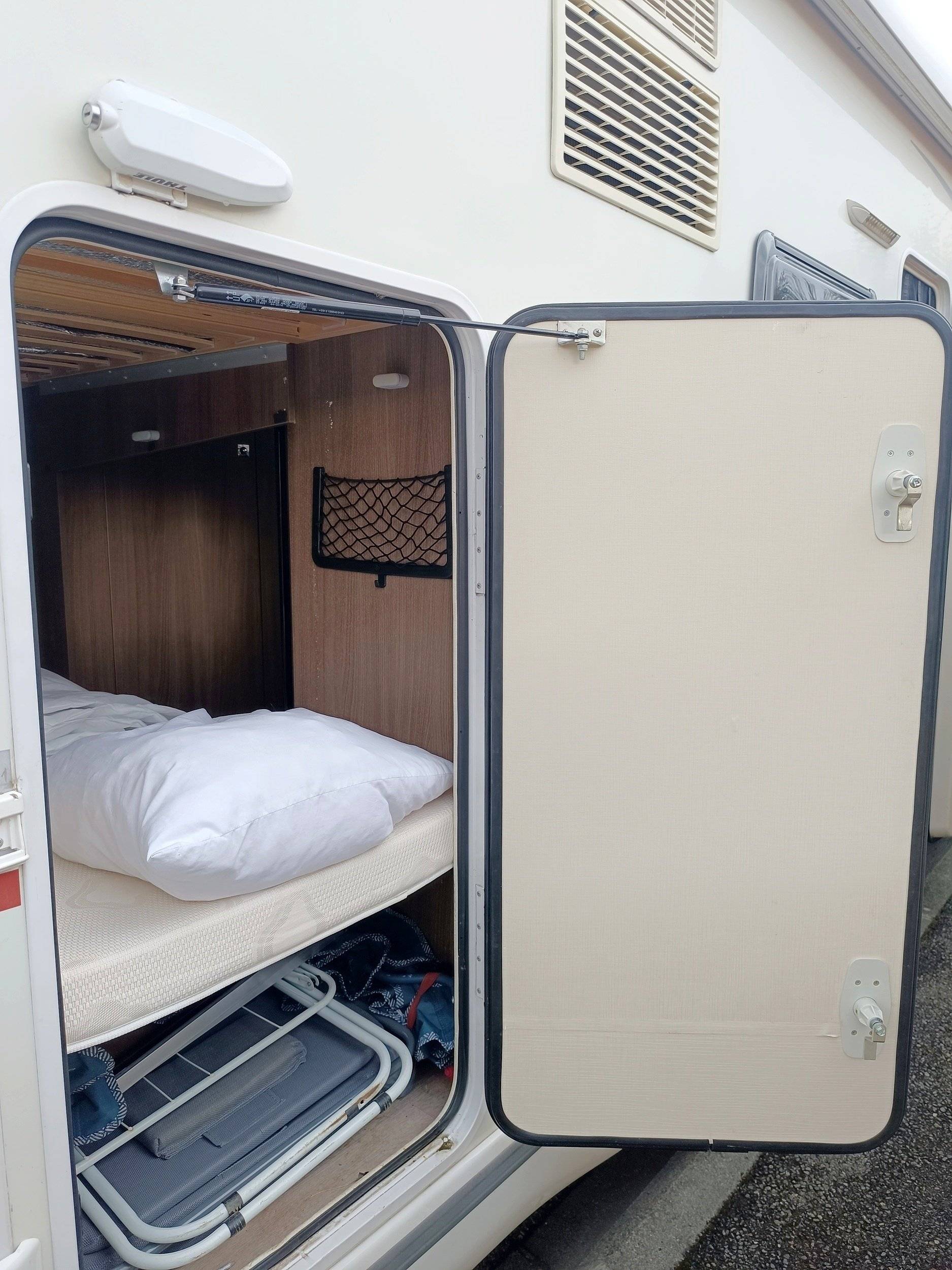 Challenger ford transit