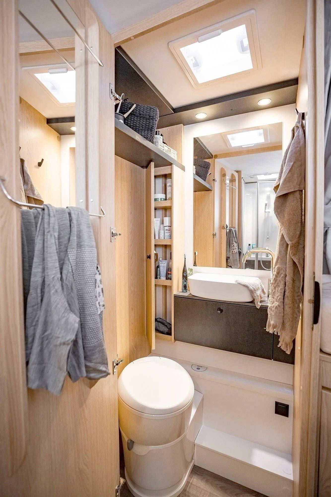 Sunlight ford transit