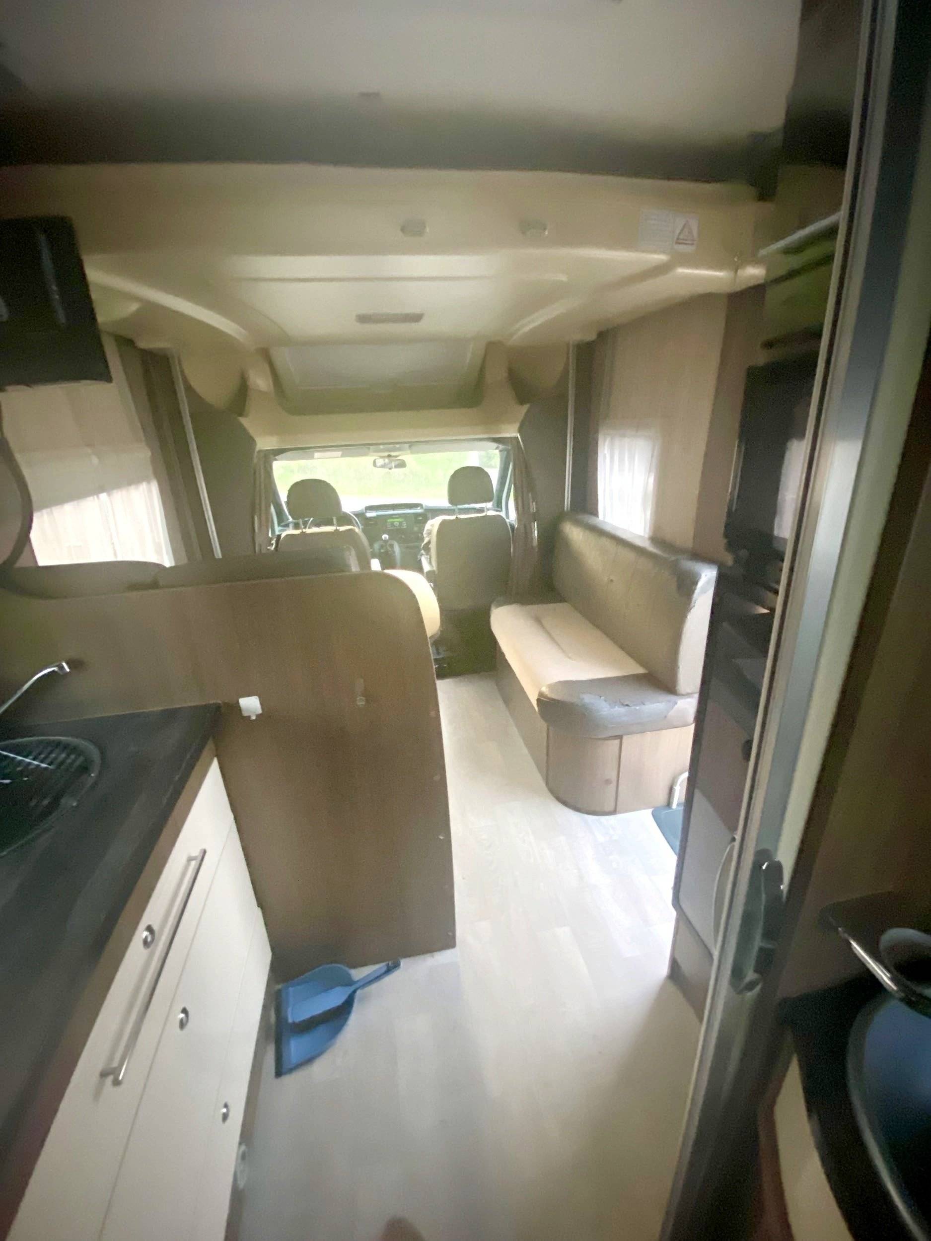 Chausson 10