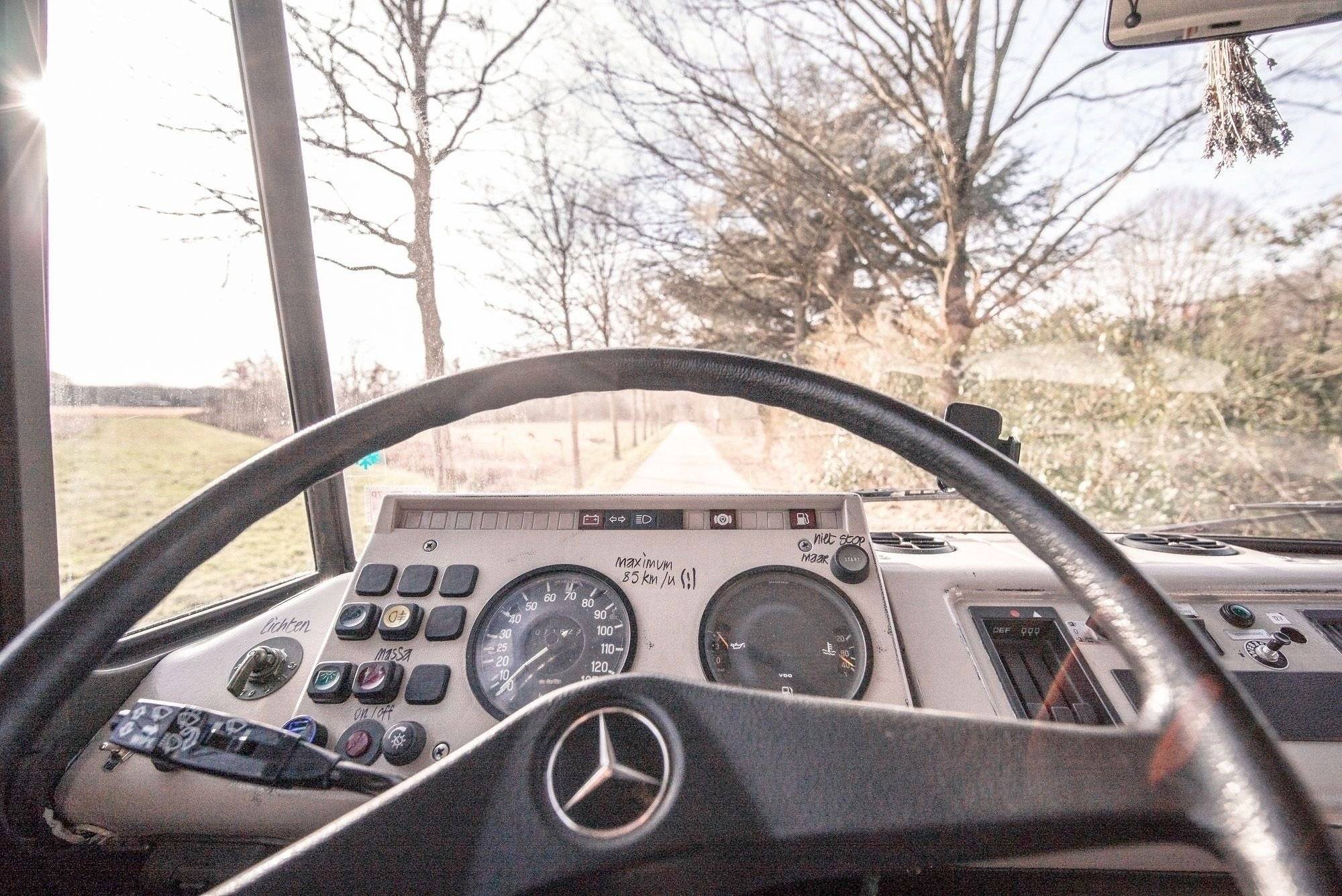 Mercedes-Benz 