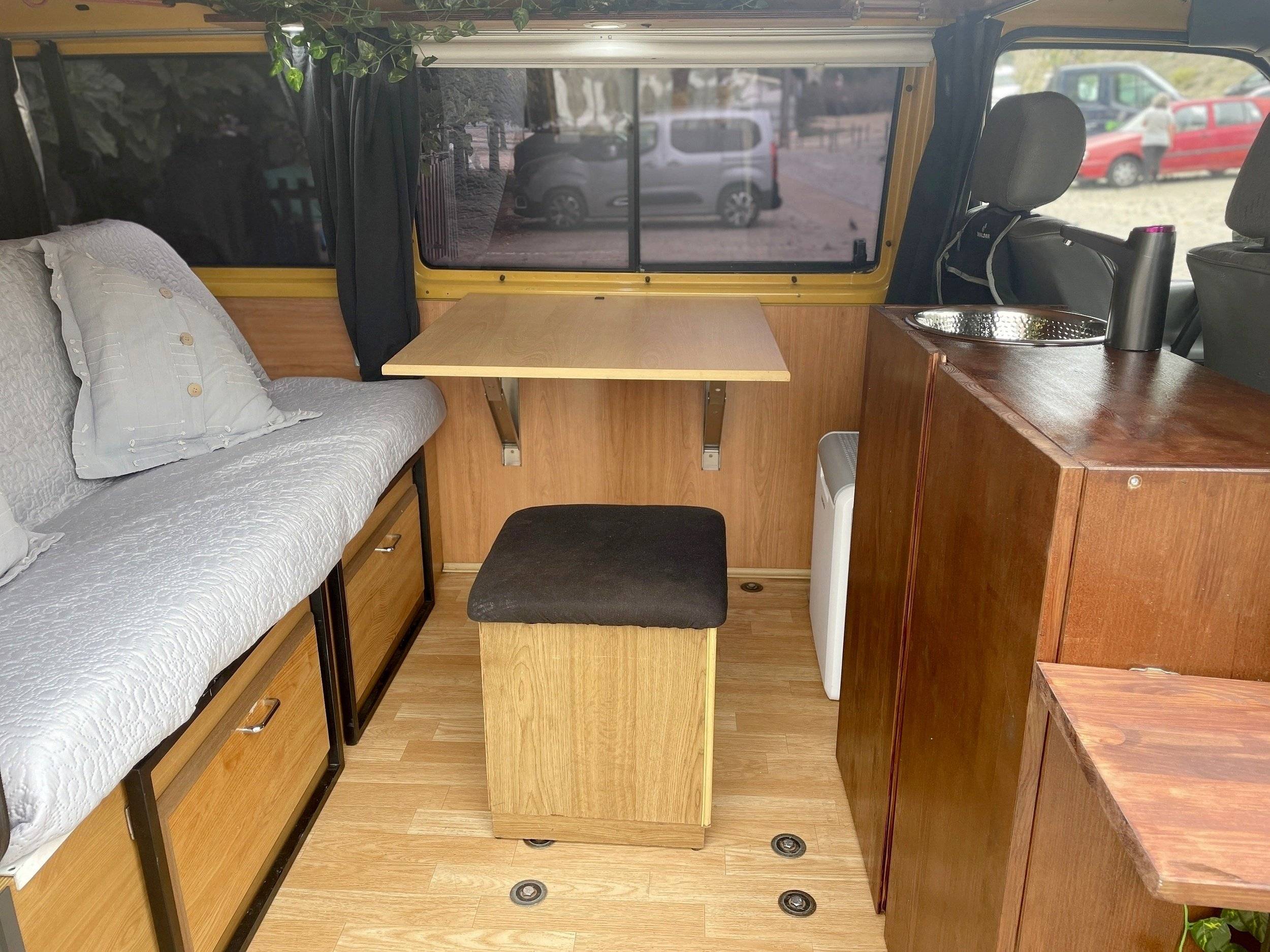 Volkswagen Transporter T4 2.4D