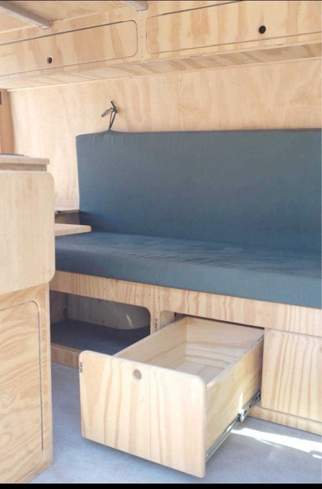 Coin repas Volkswagen crafter - Yescapa