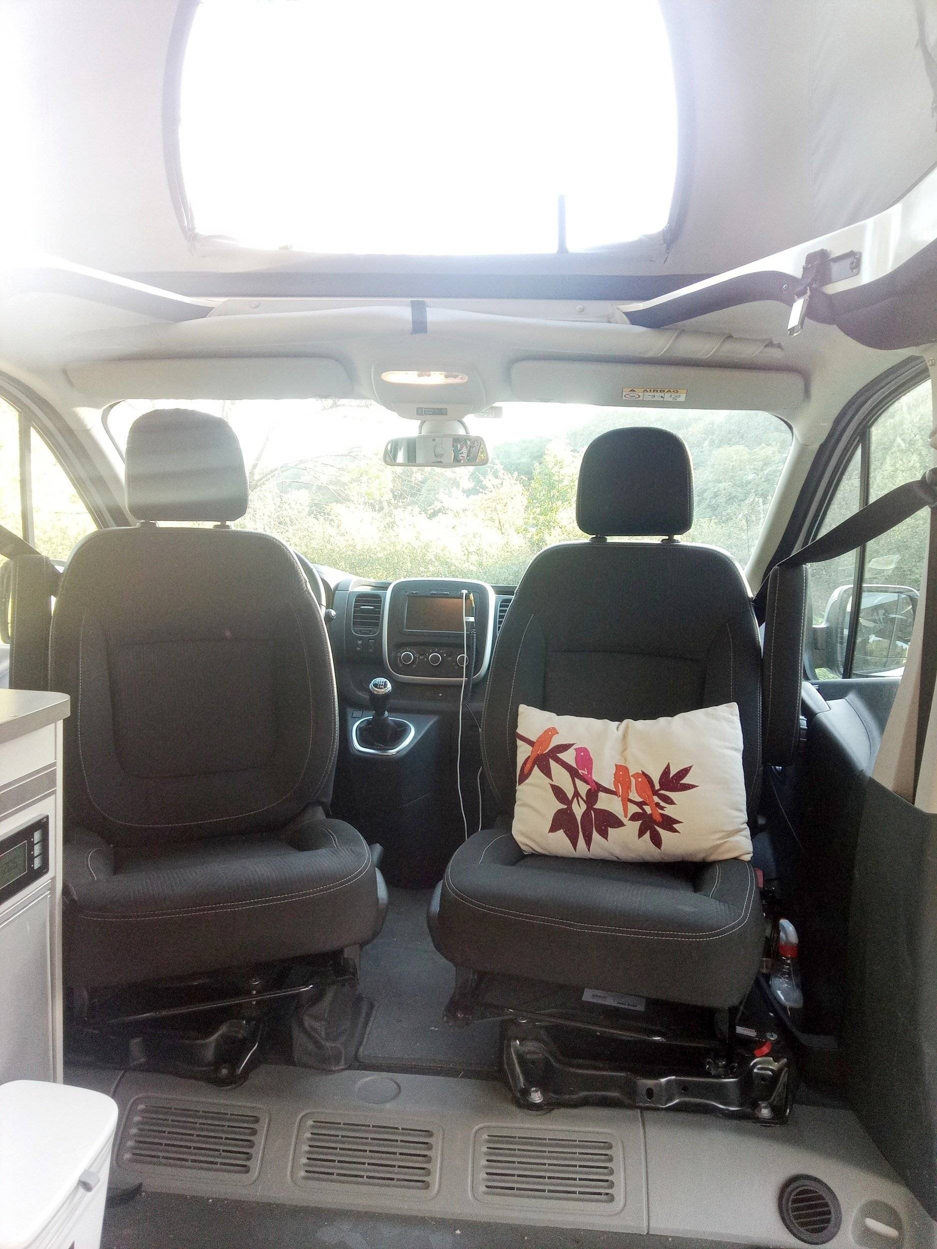 Hanroad RENAULT TRAFIC III 1.6 ENERGY DCI 145 TWIN TURBO EU6 L1H1 2.7T