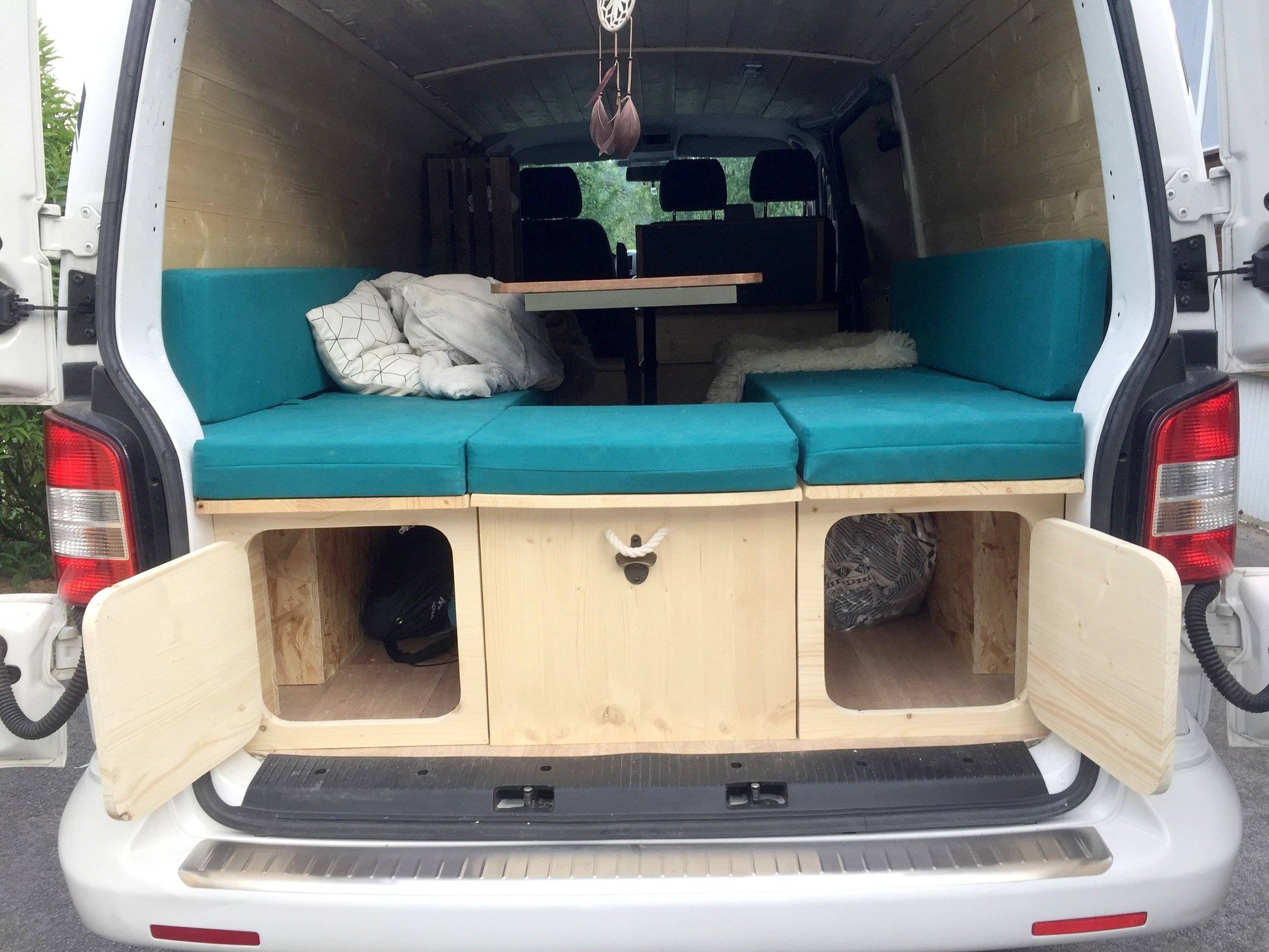 Volkswagen T5 2 l 140 ch