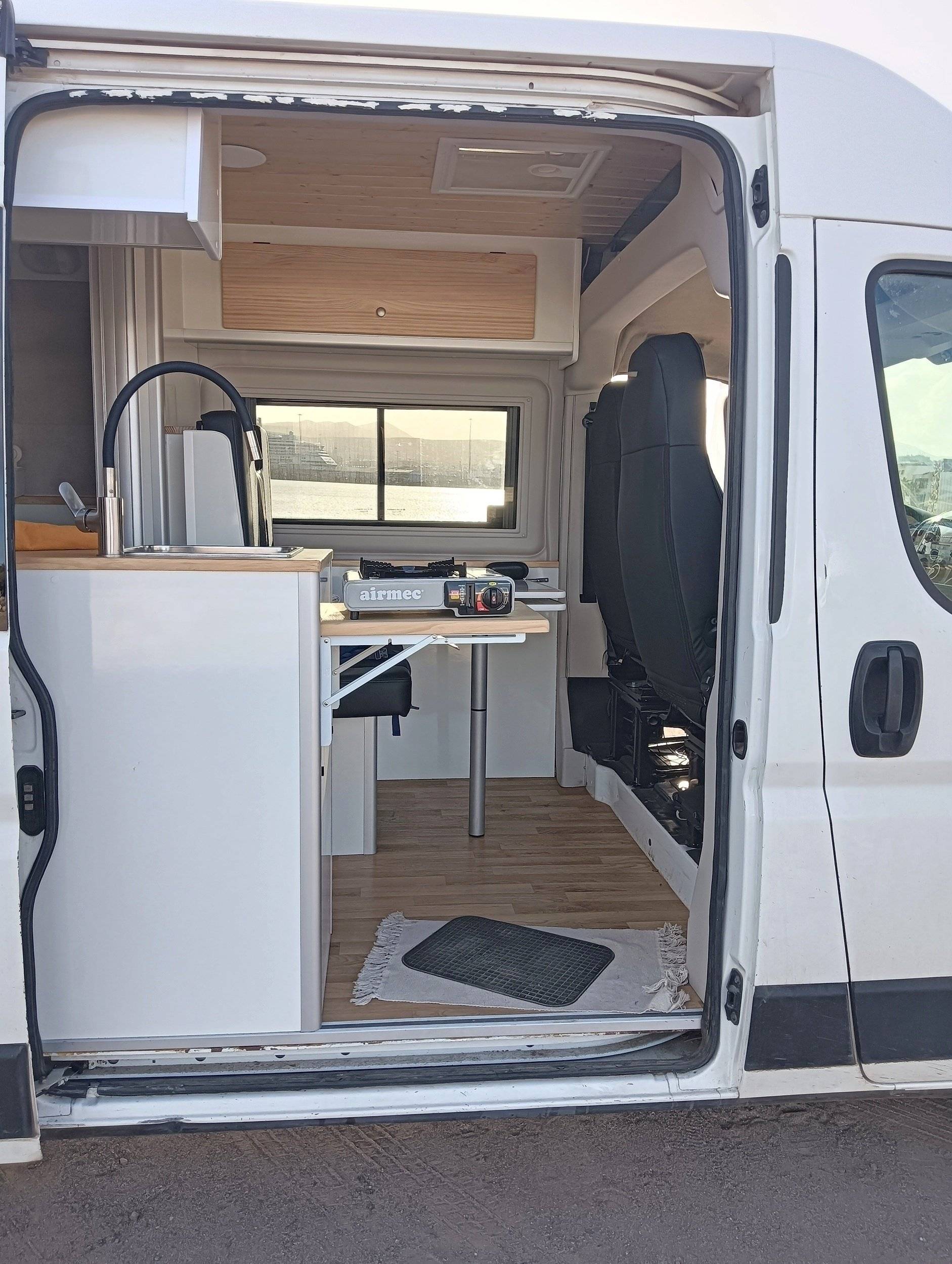 Peugeot boxer camperizada  