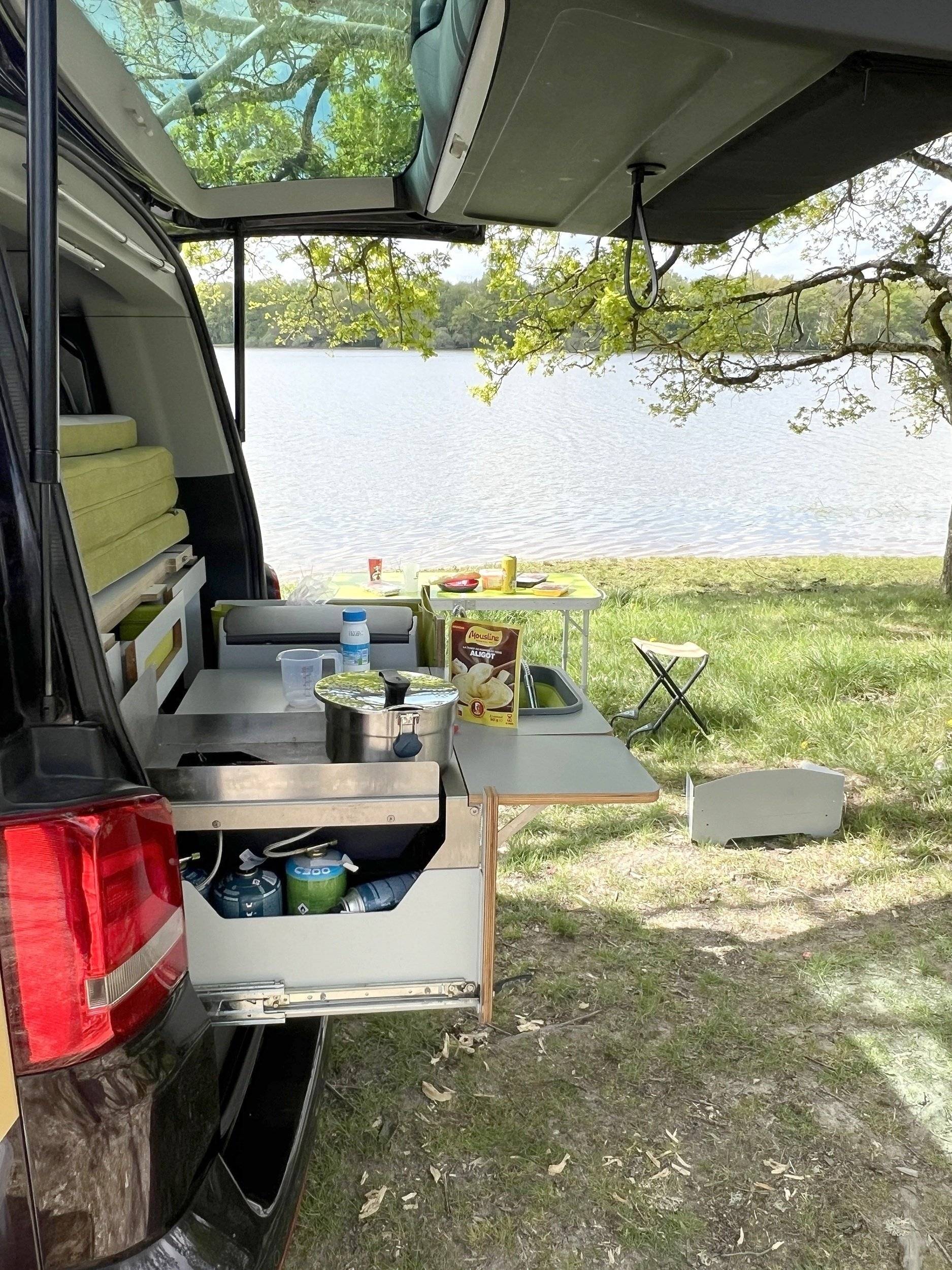 Coin cuisine Volkswagen VOLKSWAGEN CALIFORNIA - Yescapa