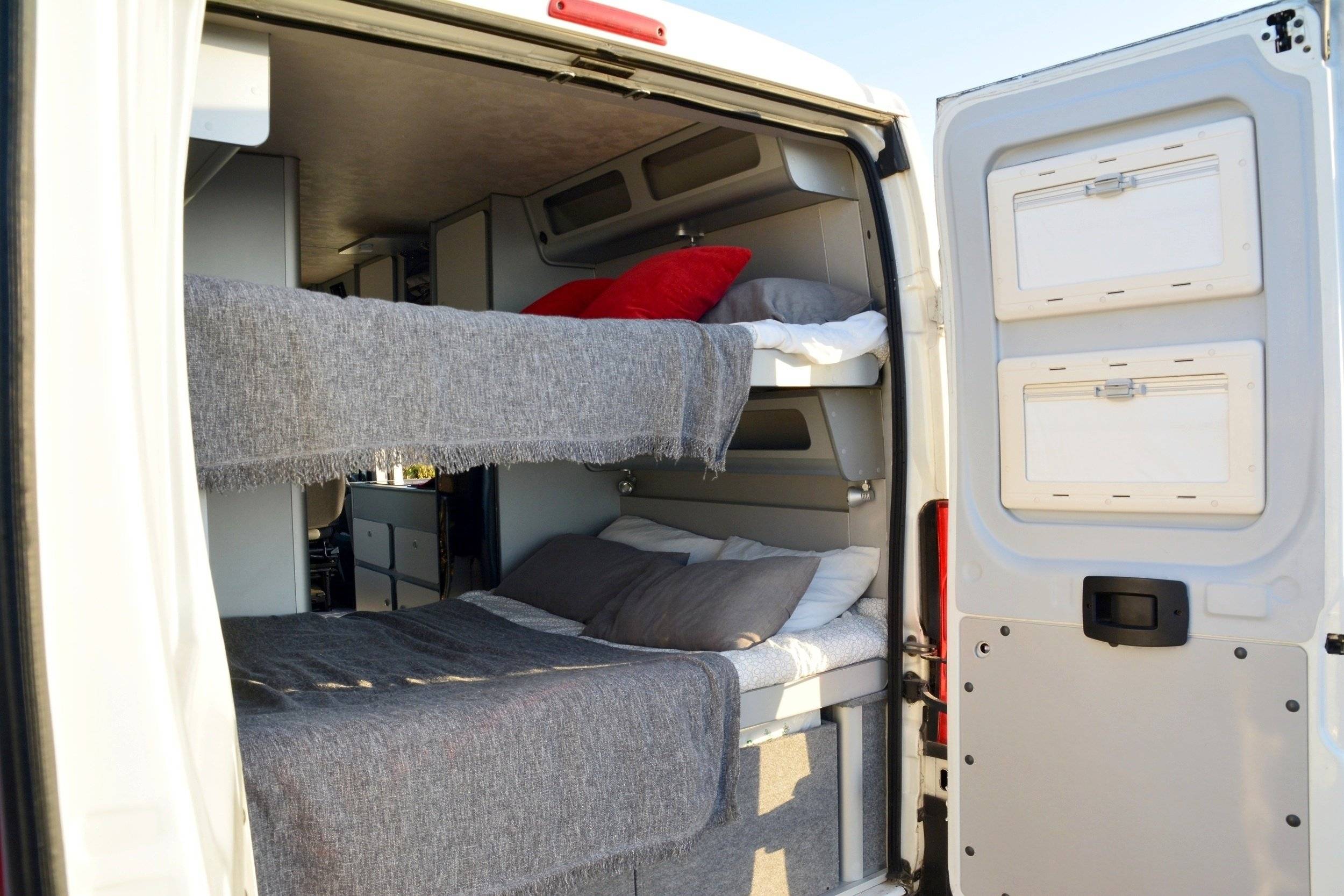 Couchages Fiat Ducato 120 Multijet - Yescapa