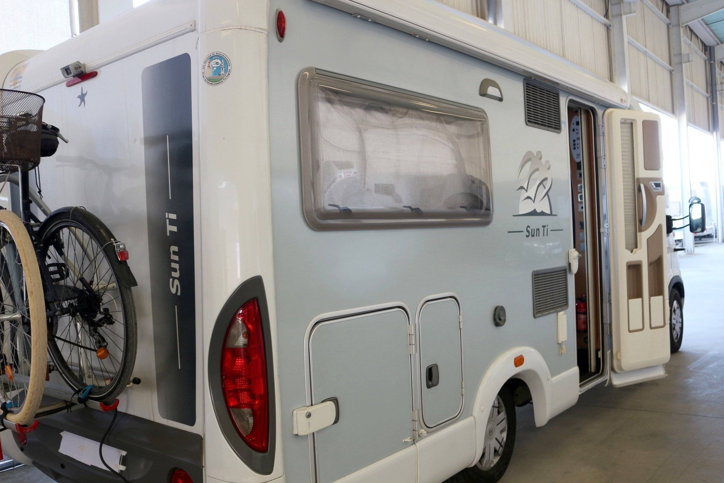 Renault Master II 2,5 DCI  146 CV 