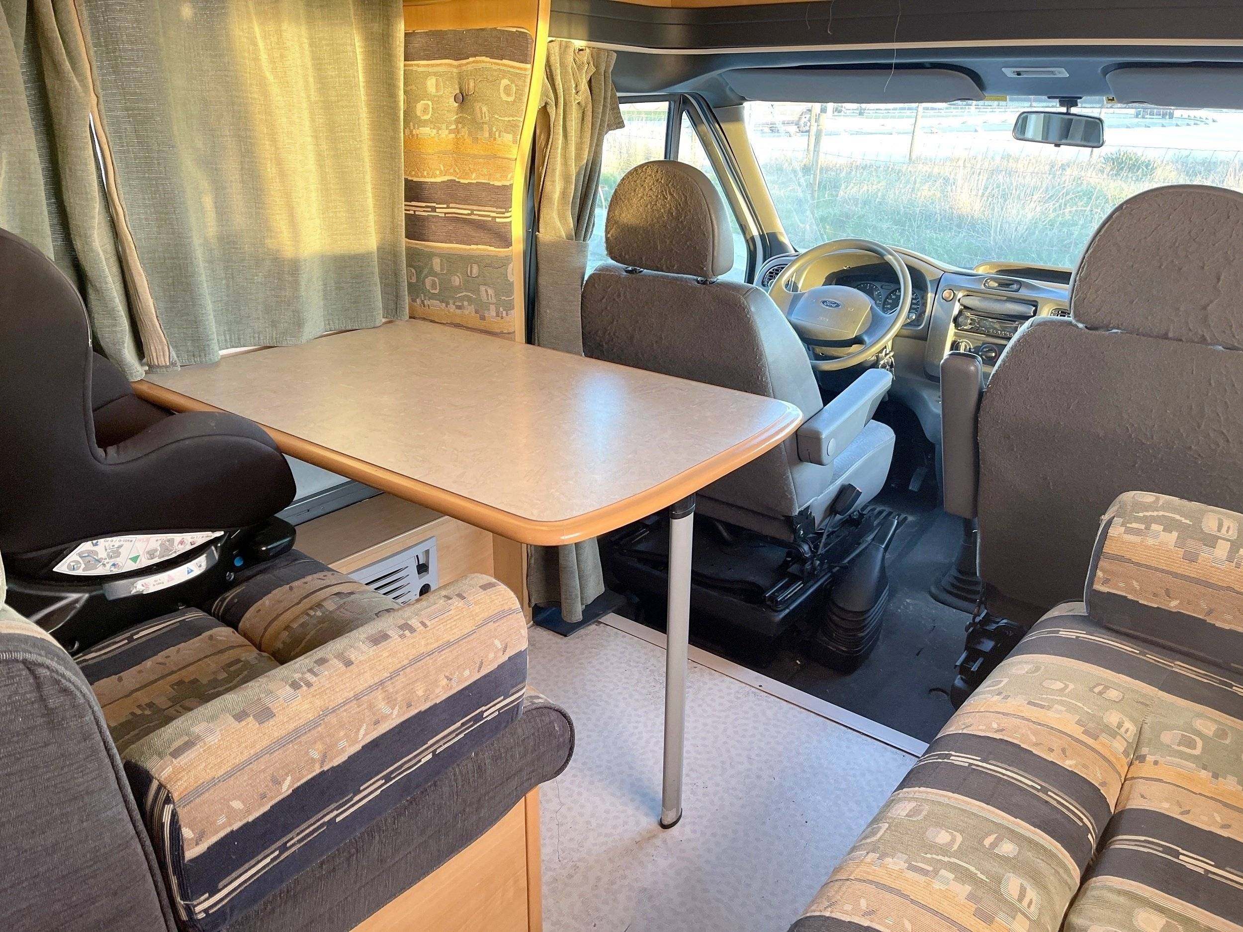 Challenger Transit 2,0 l 130 ch