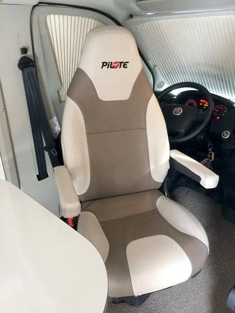 Pilote P746Gj Essentiel