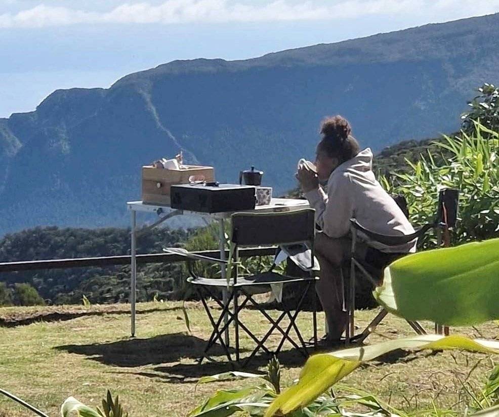 Ci Vivaro H1L2 1,6 l 120 ch