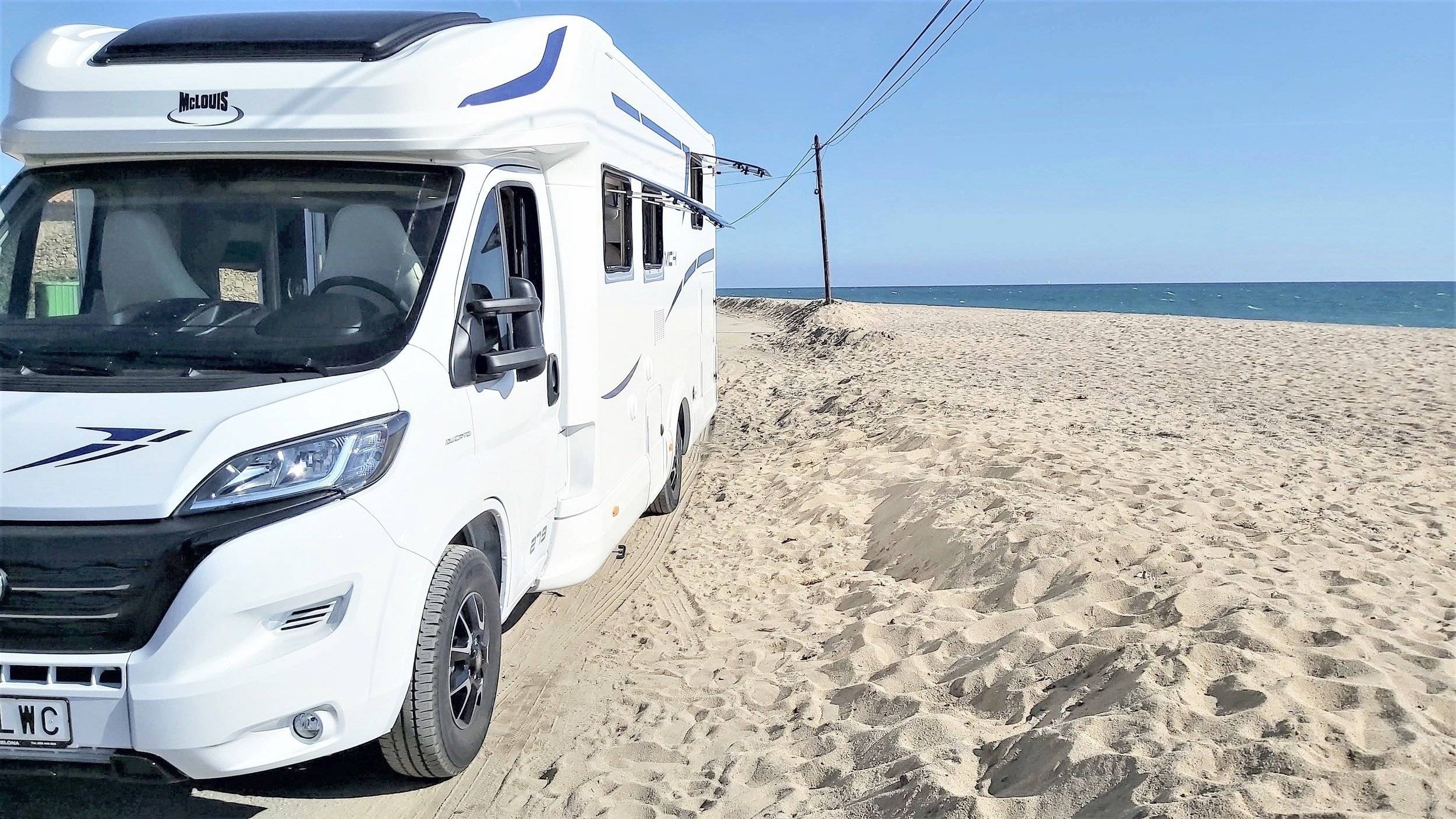 Vista frontale a ¾ Fiat ducato 2.2 MI - 140 Cv - Yescapa