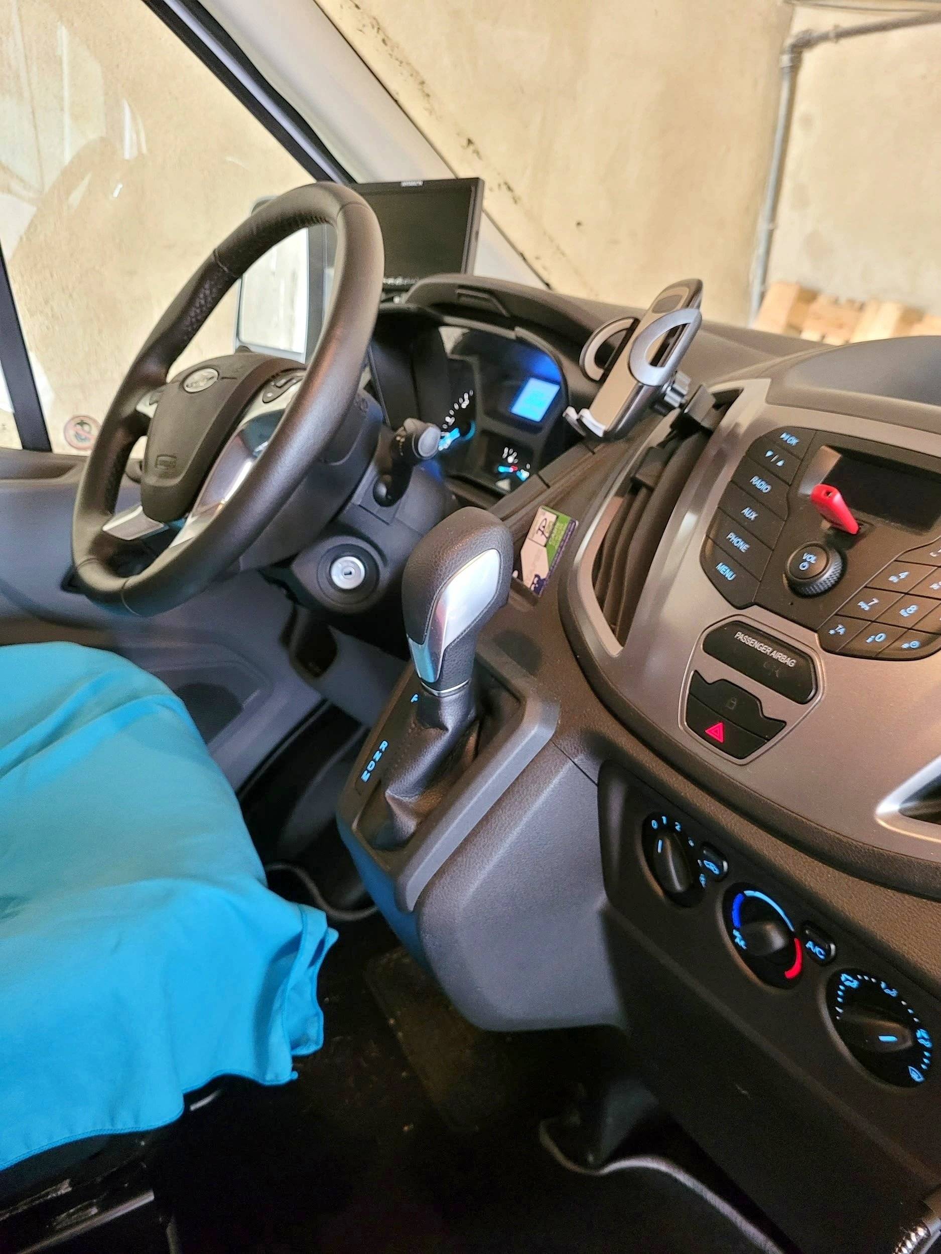 Challenger Graphite 288 , 170 PS