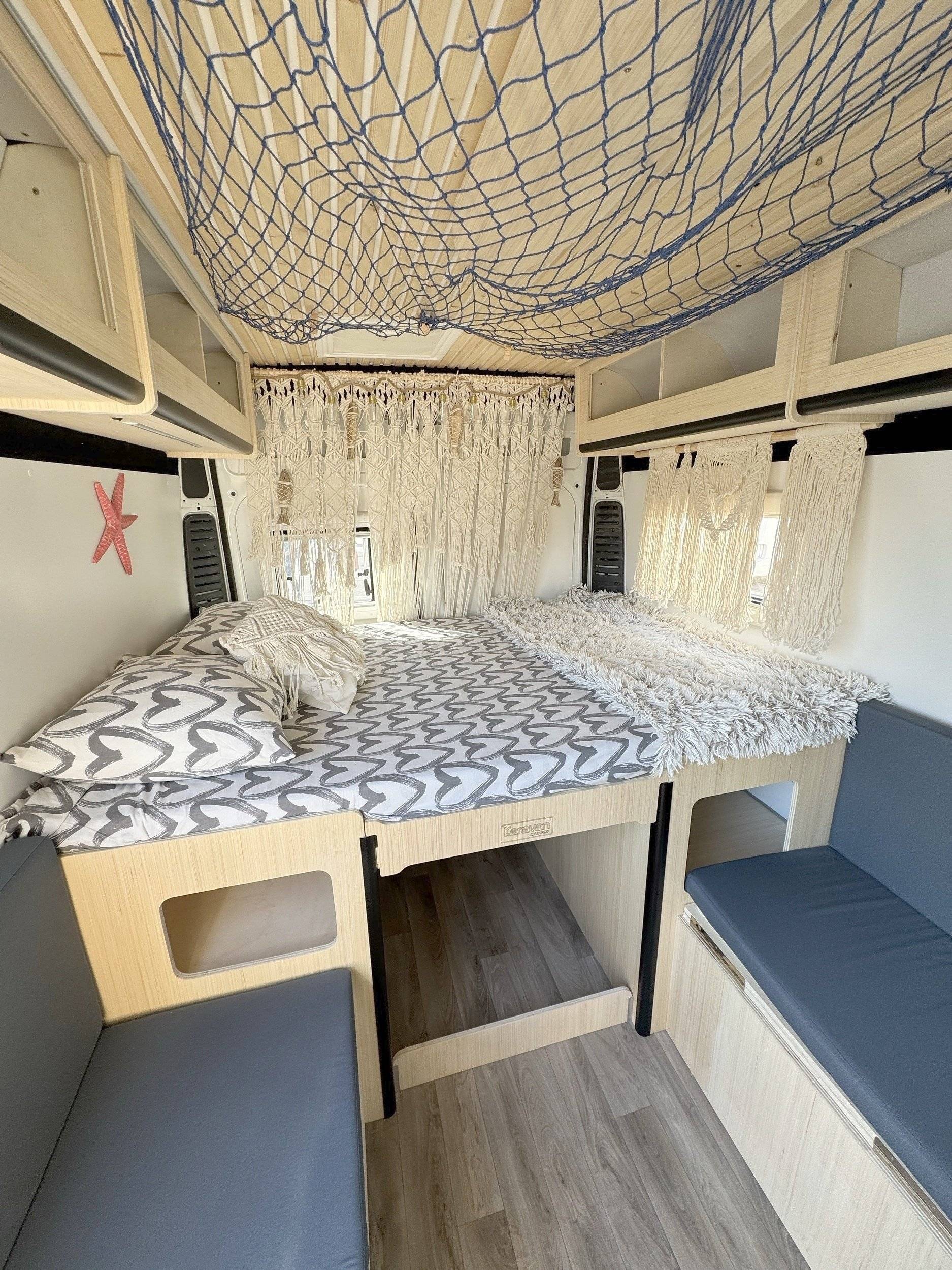 Couchages Citroën Jumper 2,2 l 120ch - Yescapa