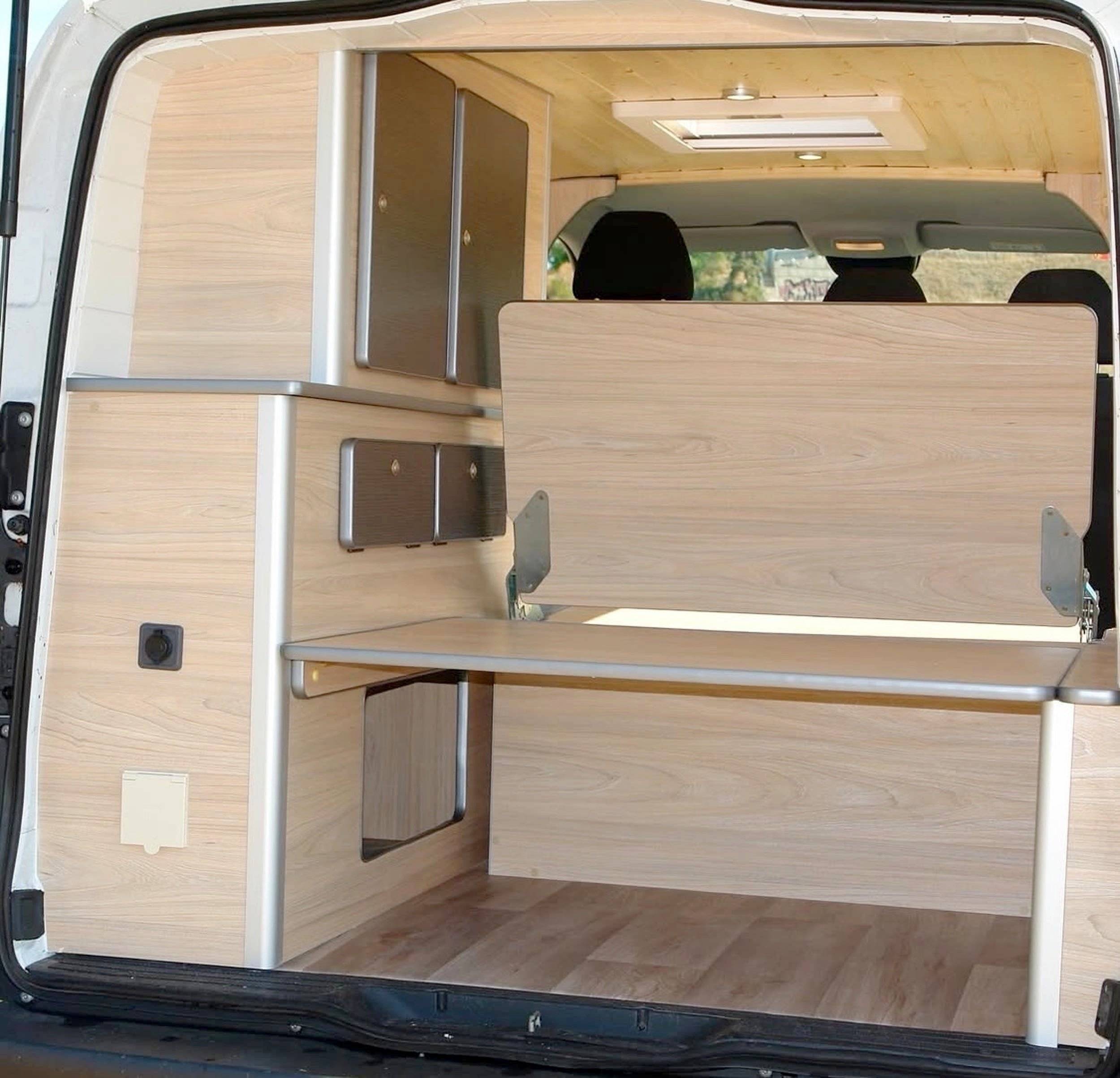 Comedor Mercedes 1,6 l 114 ch - Yescapa