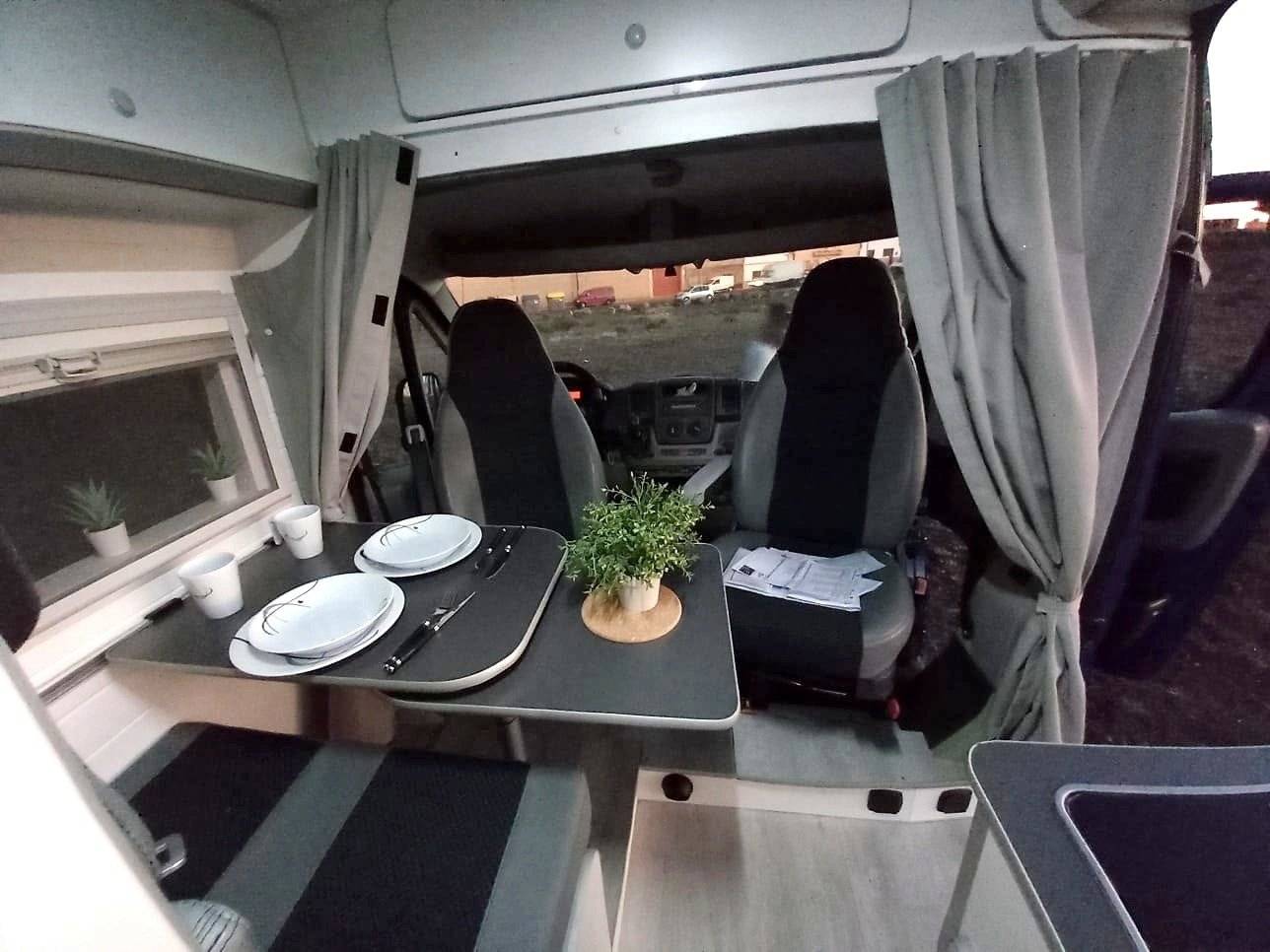 Peugeot Boxer 2,2l HDI 100 Ch