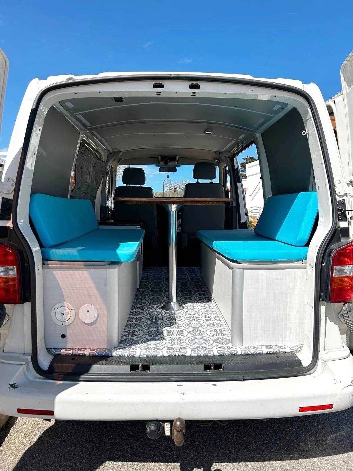 Dinette Volkswagen T5 2,0 l 180 ch - Yescapa