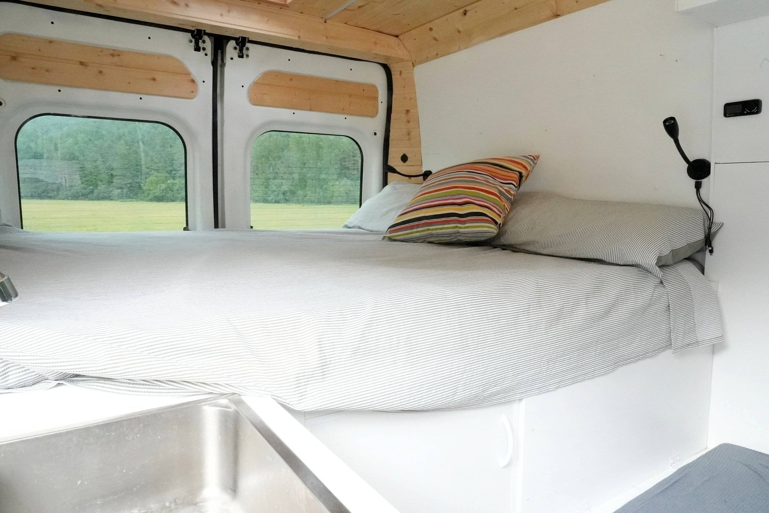 Berth Fiat Ducato 120 Multijet - Yescapa