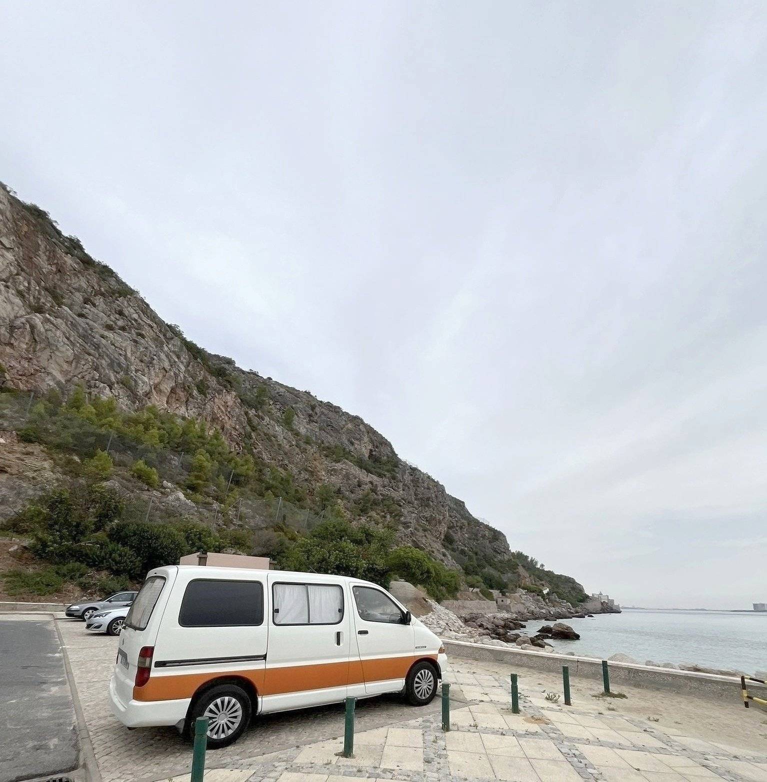 Malibu TOYOTA HIACE