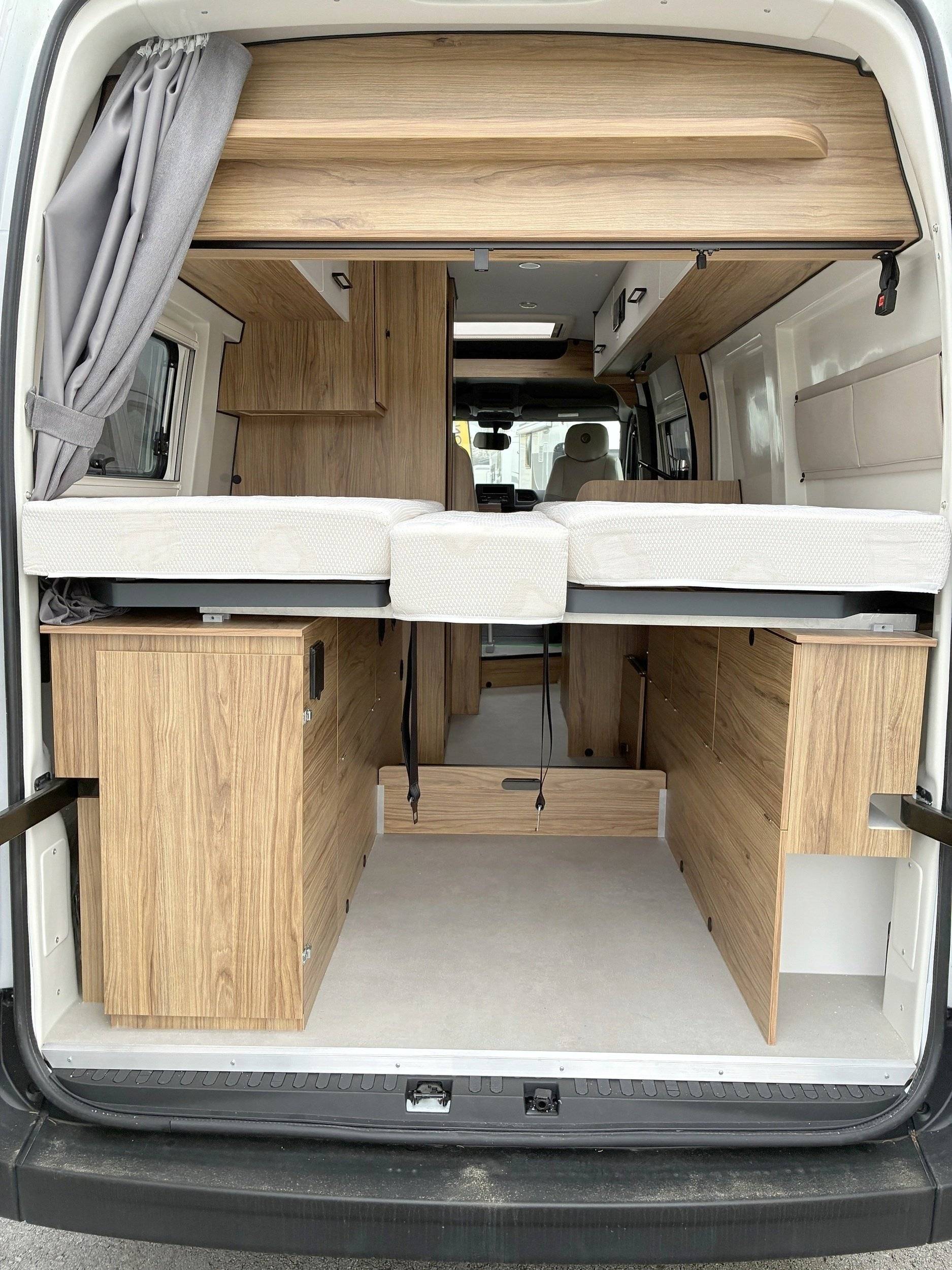Slaapplaatsen Renault Master 2,3 l 135 ch - Yescapa