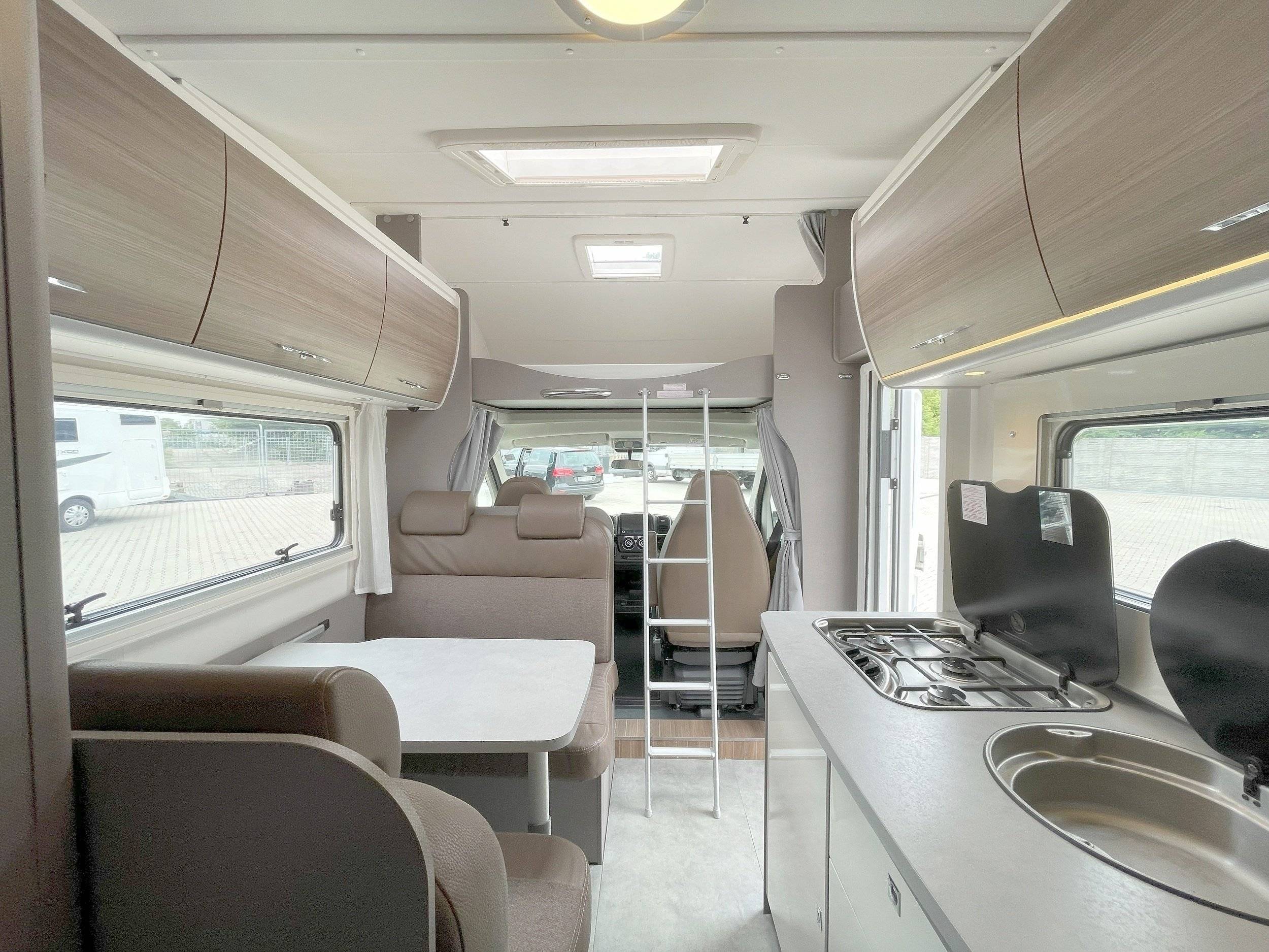 Coin repas Fiat Ducato - Yescapa