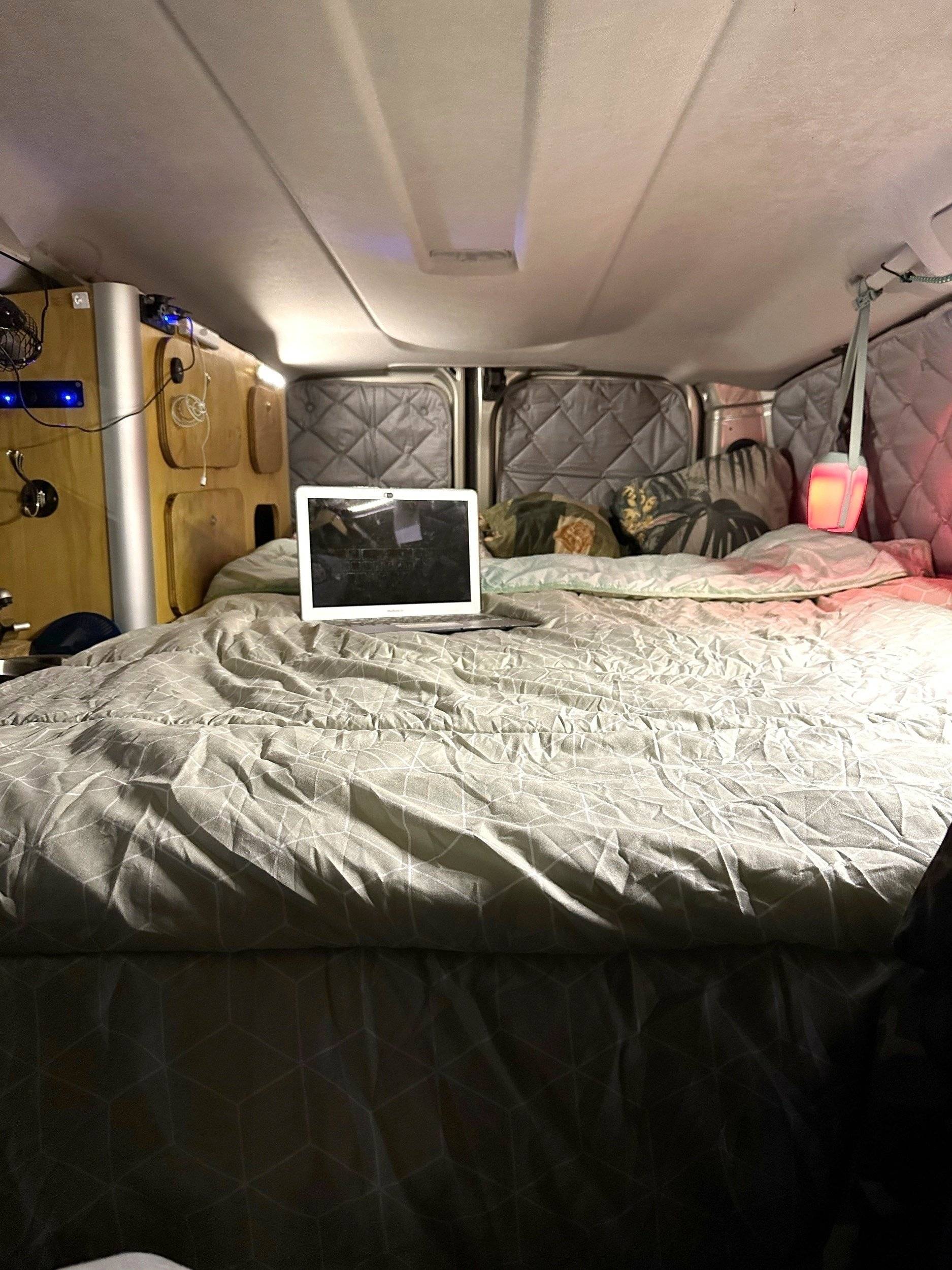 Berth Peugeot Expert 2,0l 120ch - Yescapa