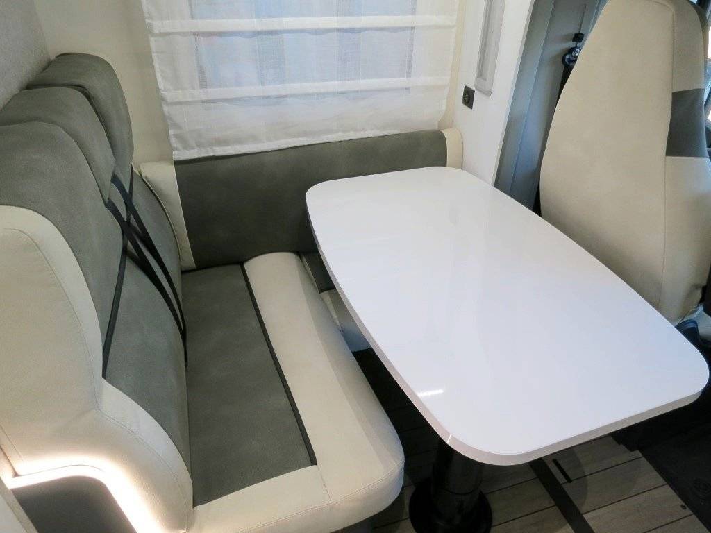 Dinette Fiat Fiat ducato - Yescapa