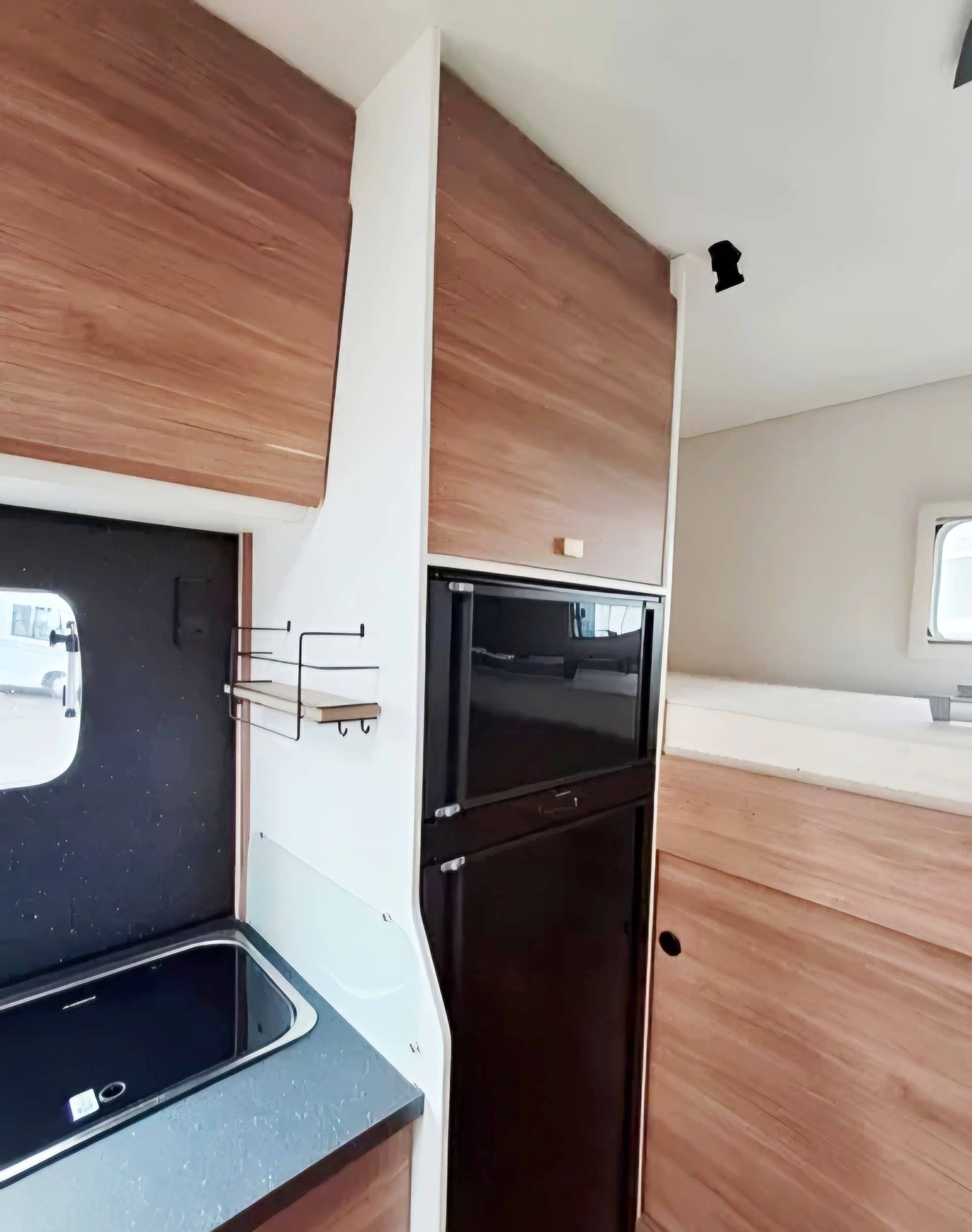 Pilote P 696 D Essentiel