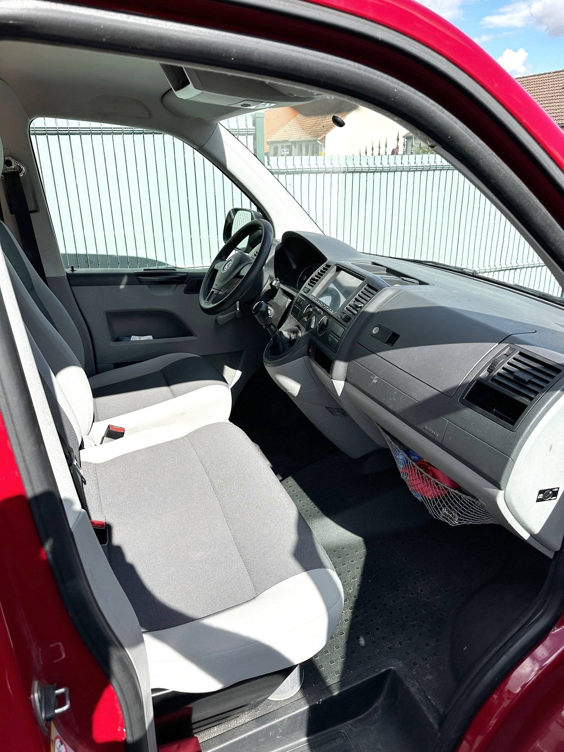 Volkswagen T5 2,0 l 102 ch