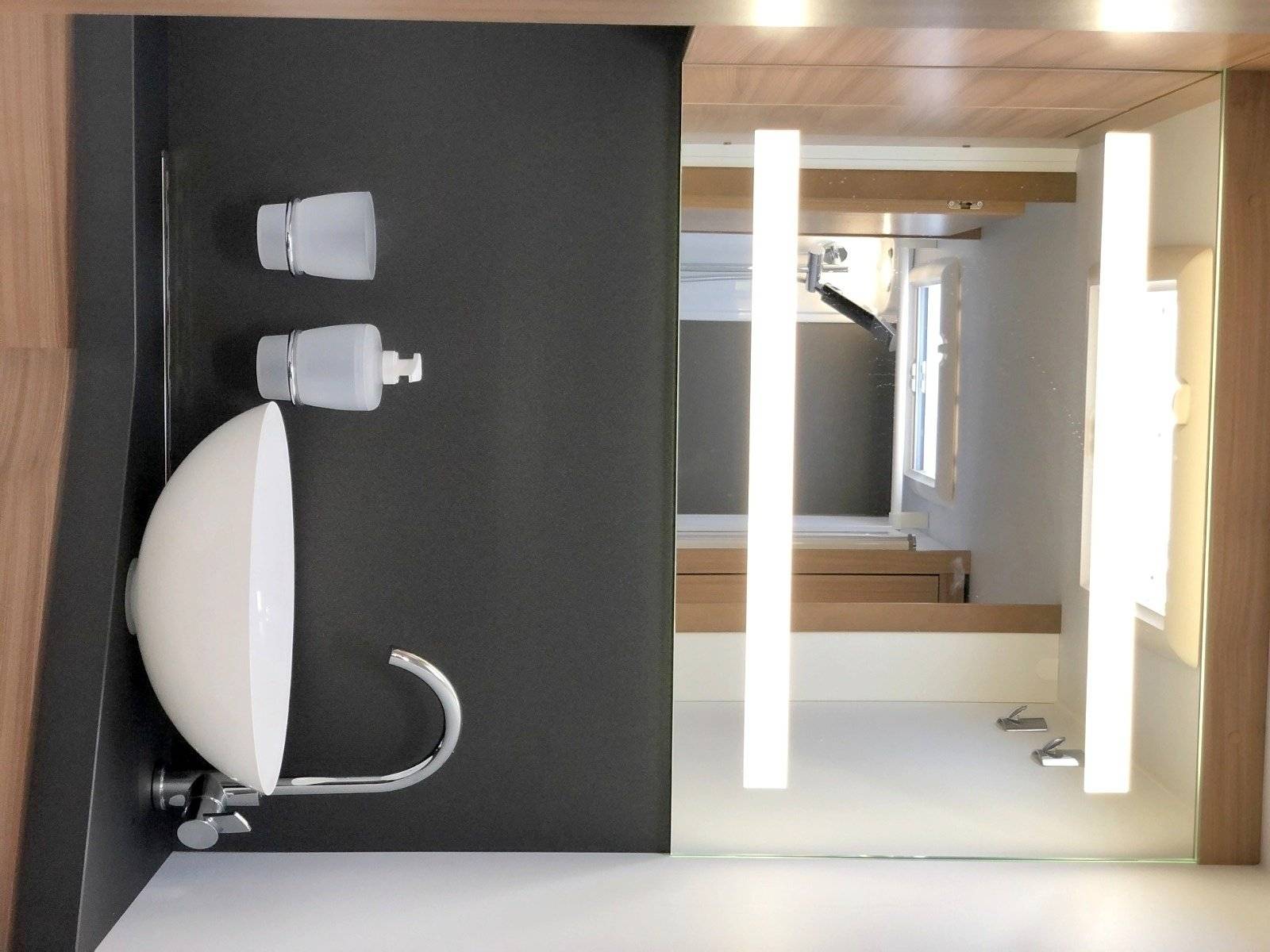 Adria CORAL XL 660SL