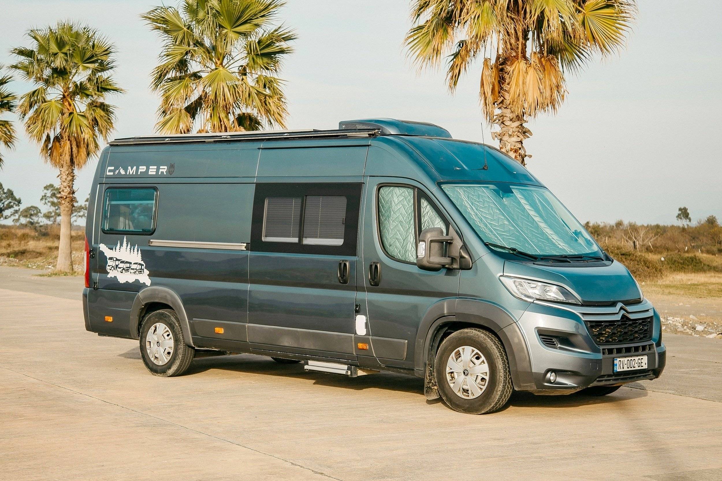 Vista de 3/4 Citroën Citroën jumper - Yescapa