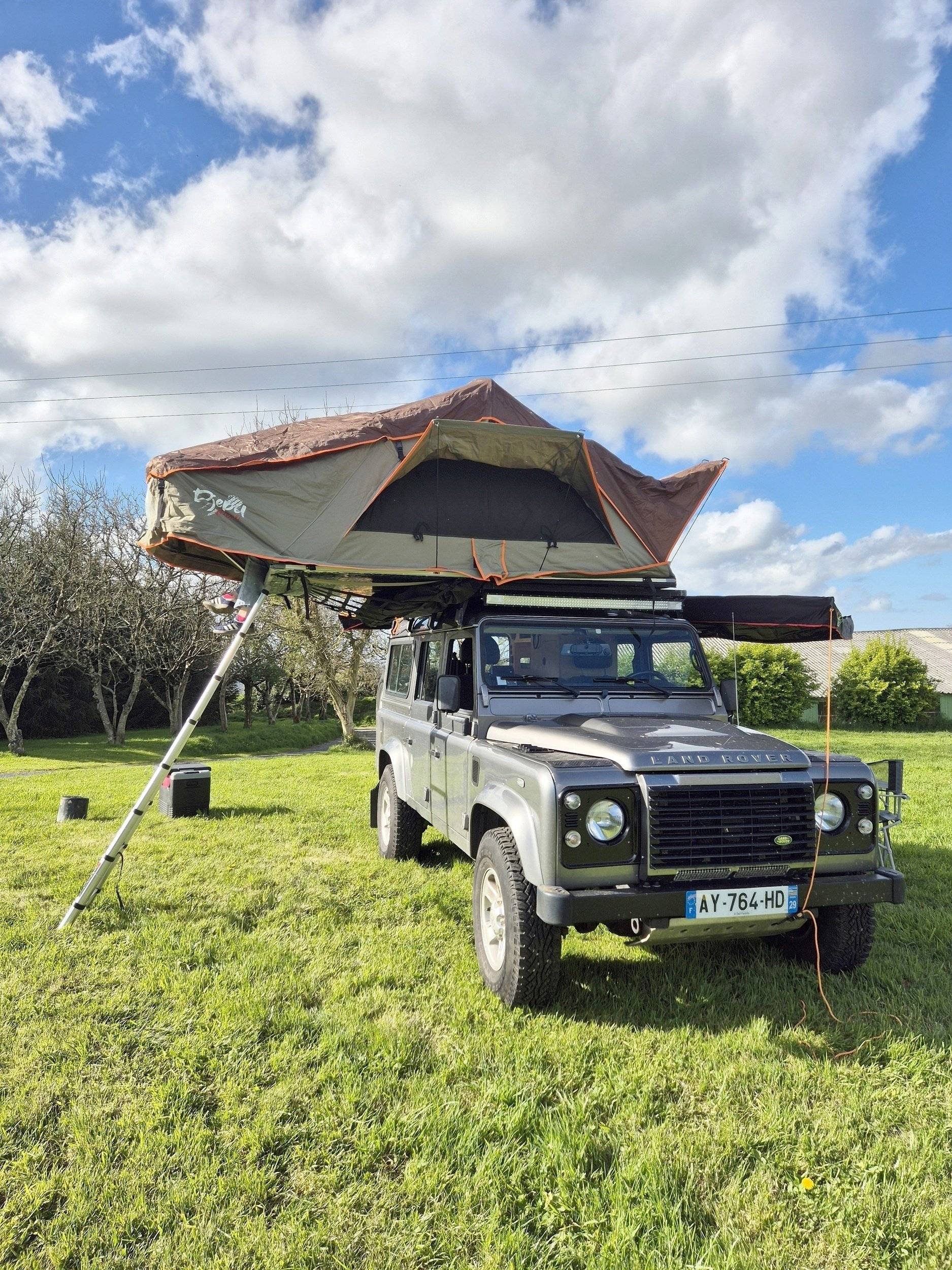 Schlafplätze land rover defender defender - Yescapa