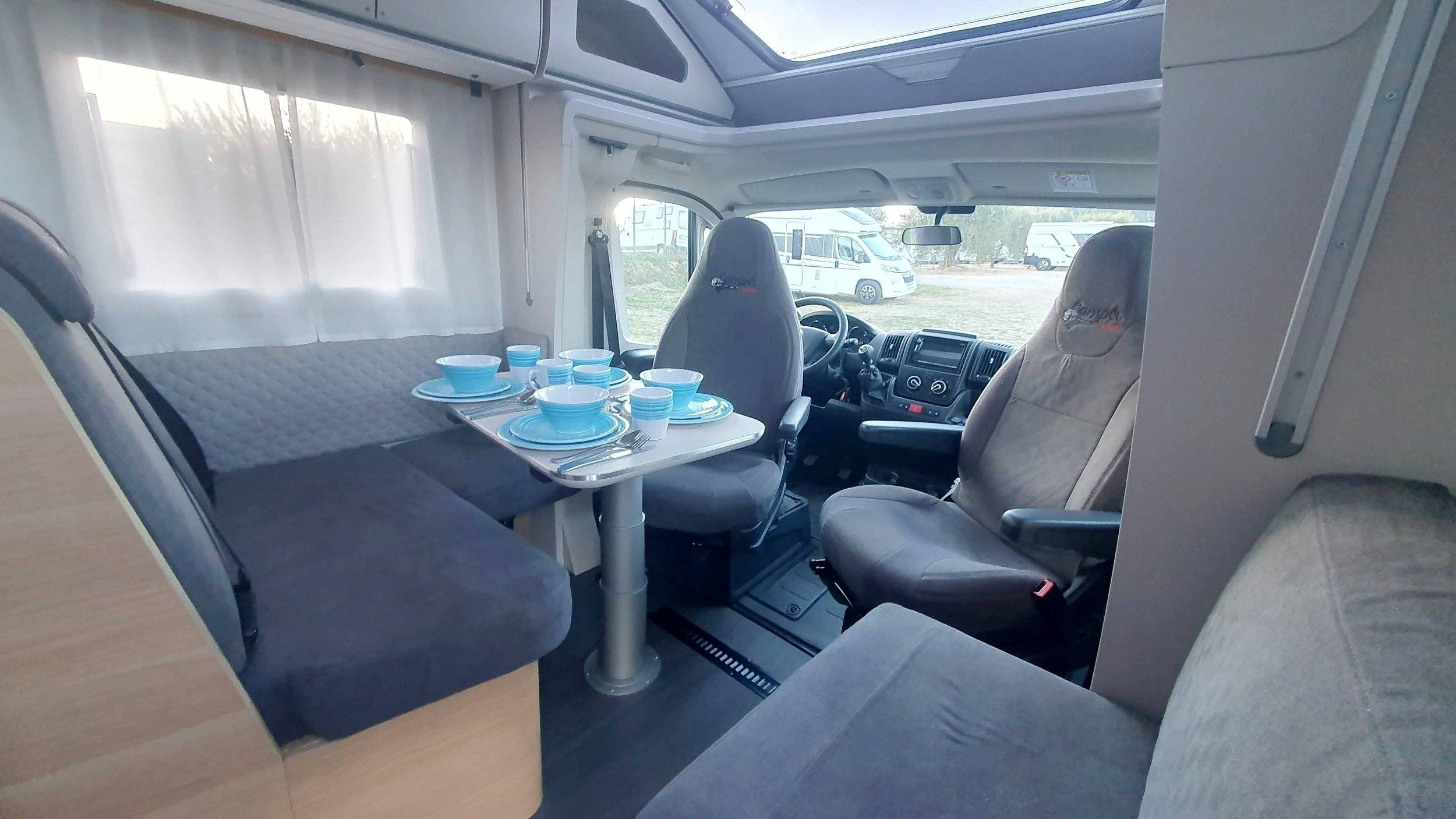 Adria Adria Matrix Axess 670 SC