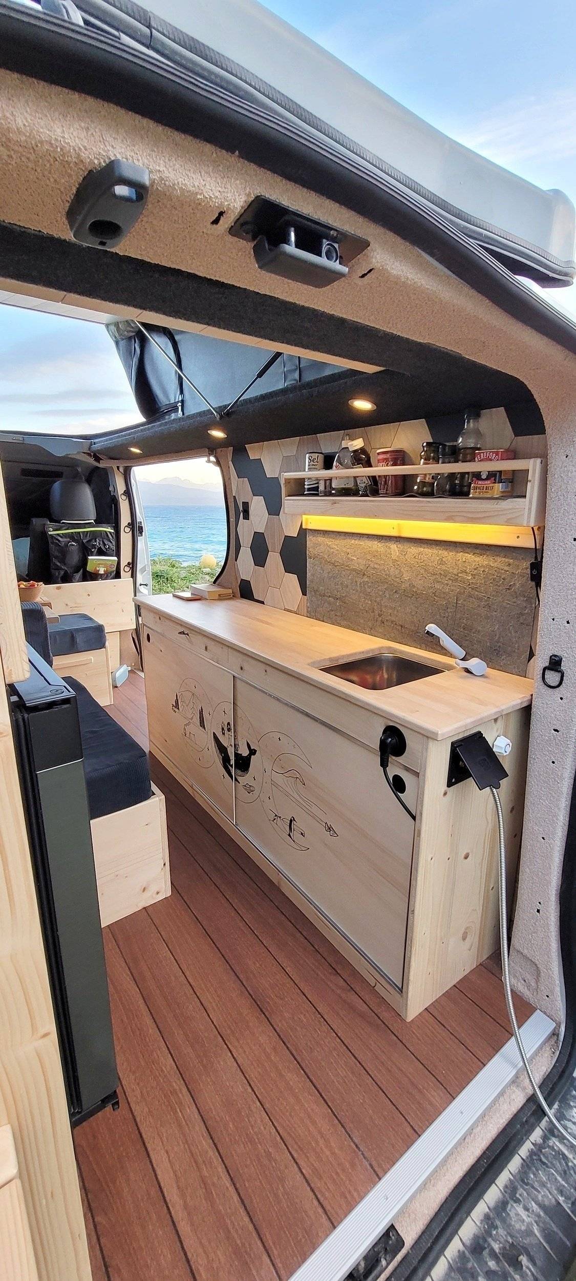 Angolo cucina Renault RENAULT TRAFIC III Grand Confort - Yescapa