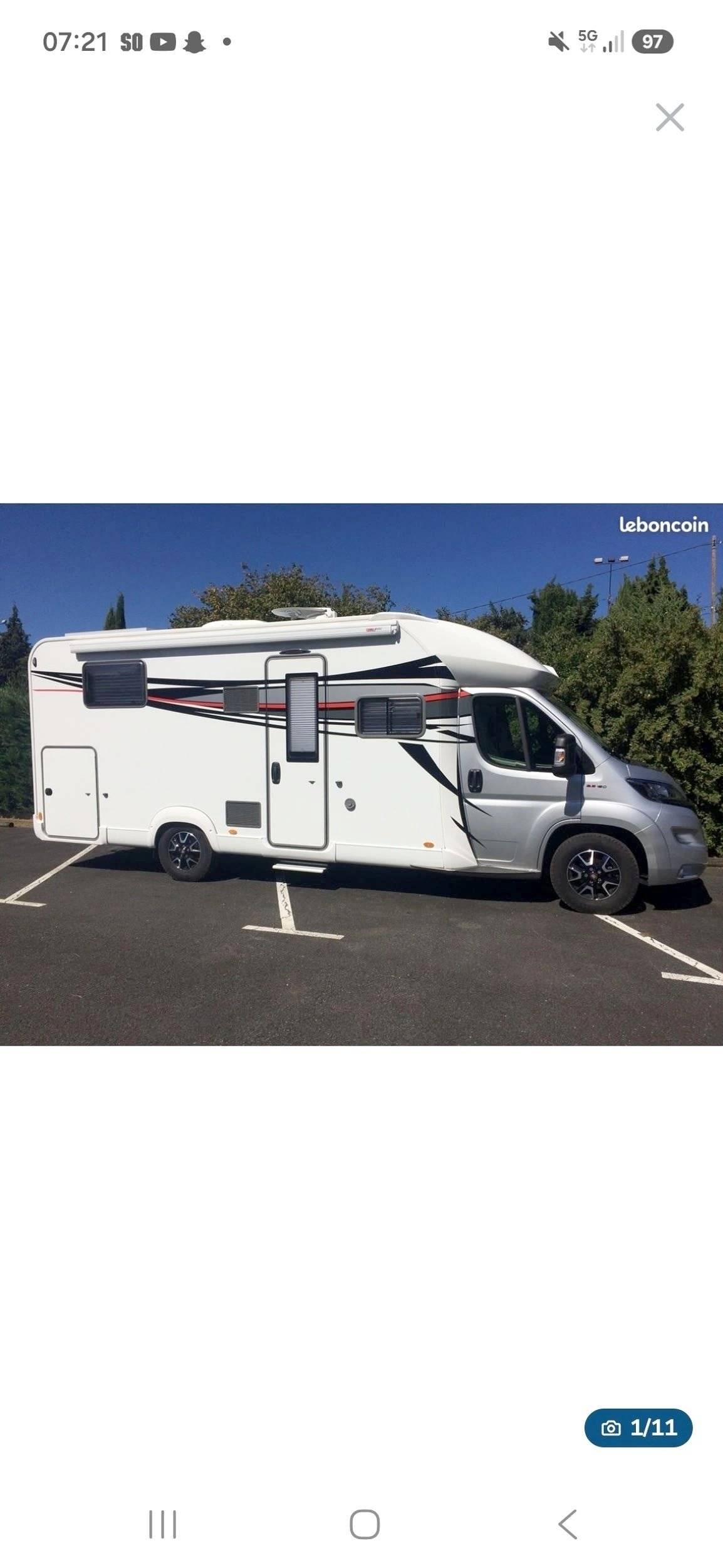 Vista de 3/4 Fiat Ducato 2,3 l 180 ch - Yescapa