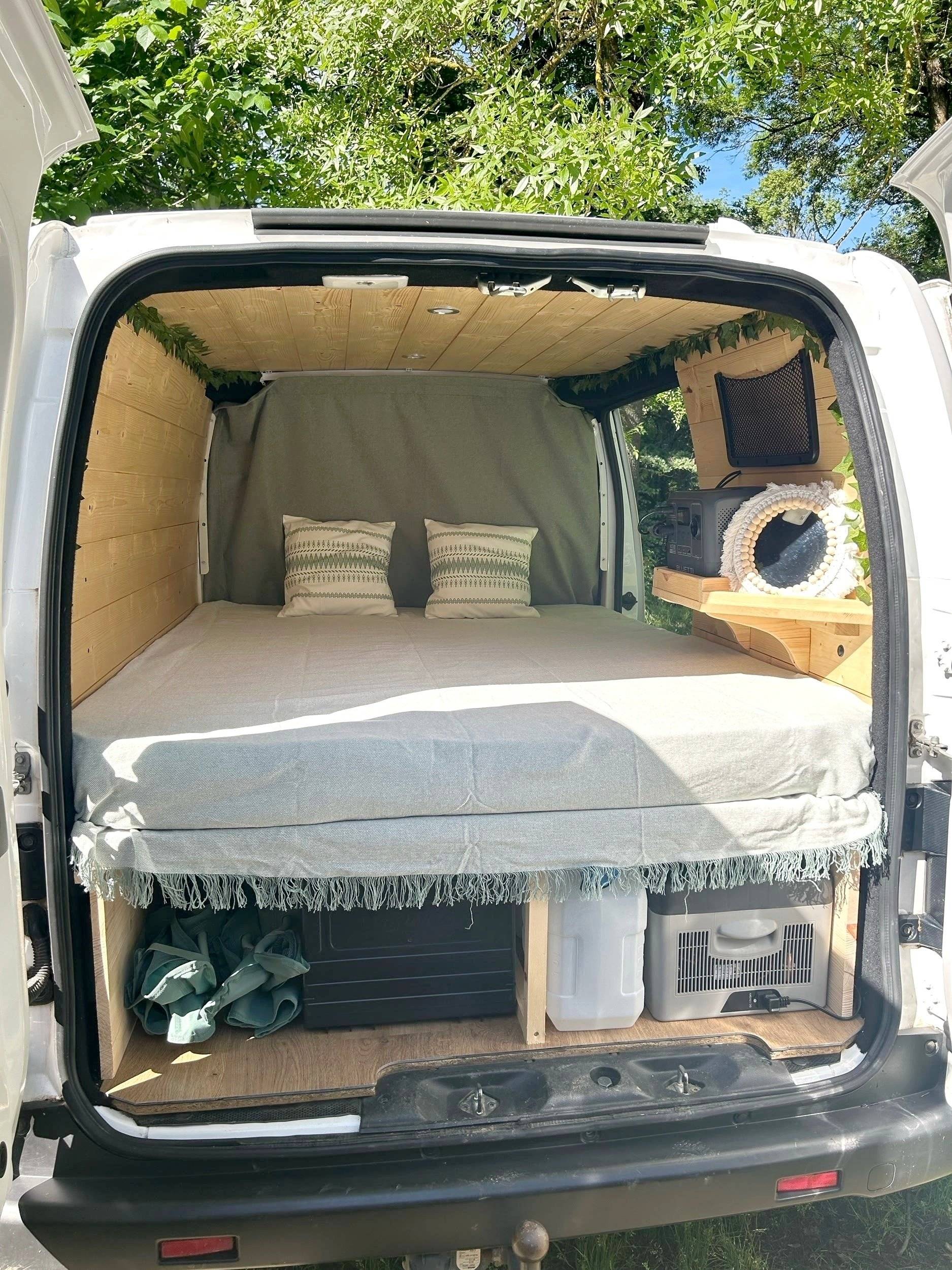 Berth Nissan NV200 - Yescapa