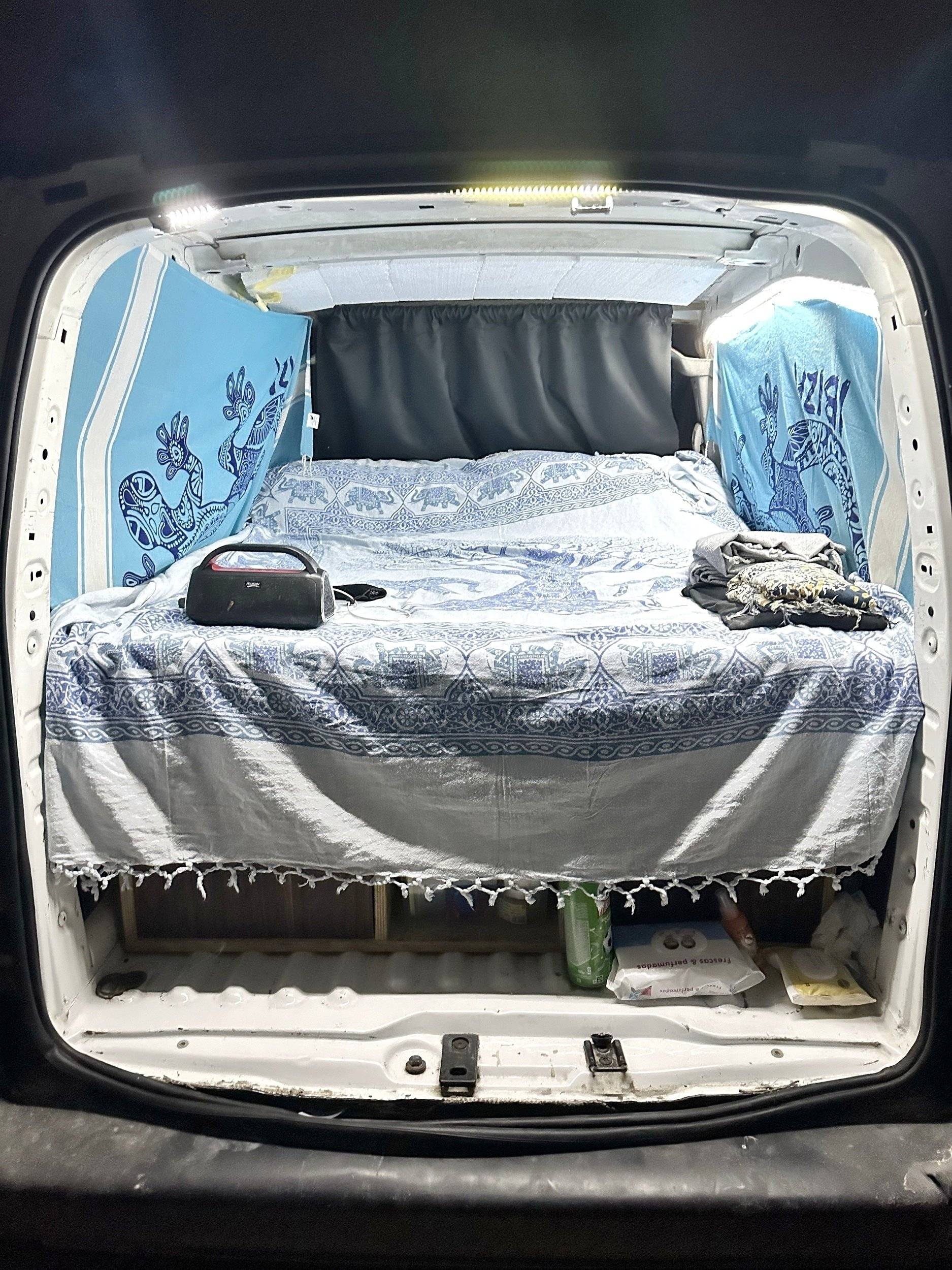 Armorique Van Partner1,6 HDI 110 Ch