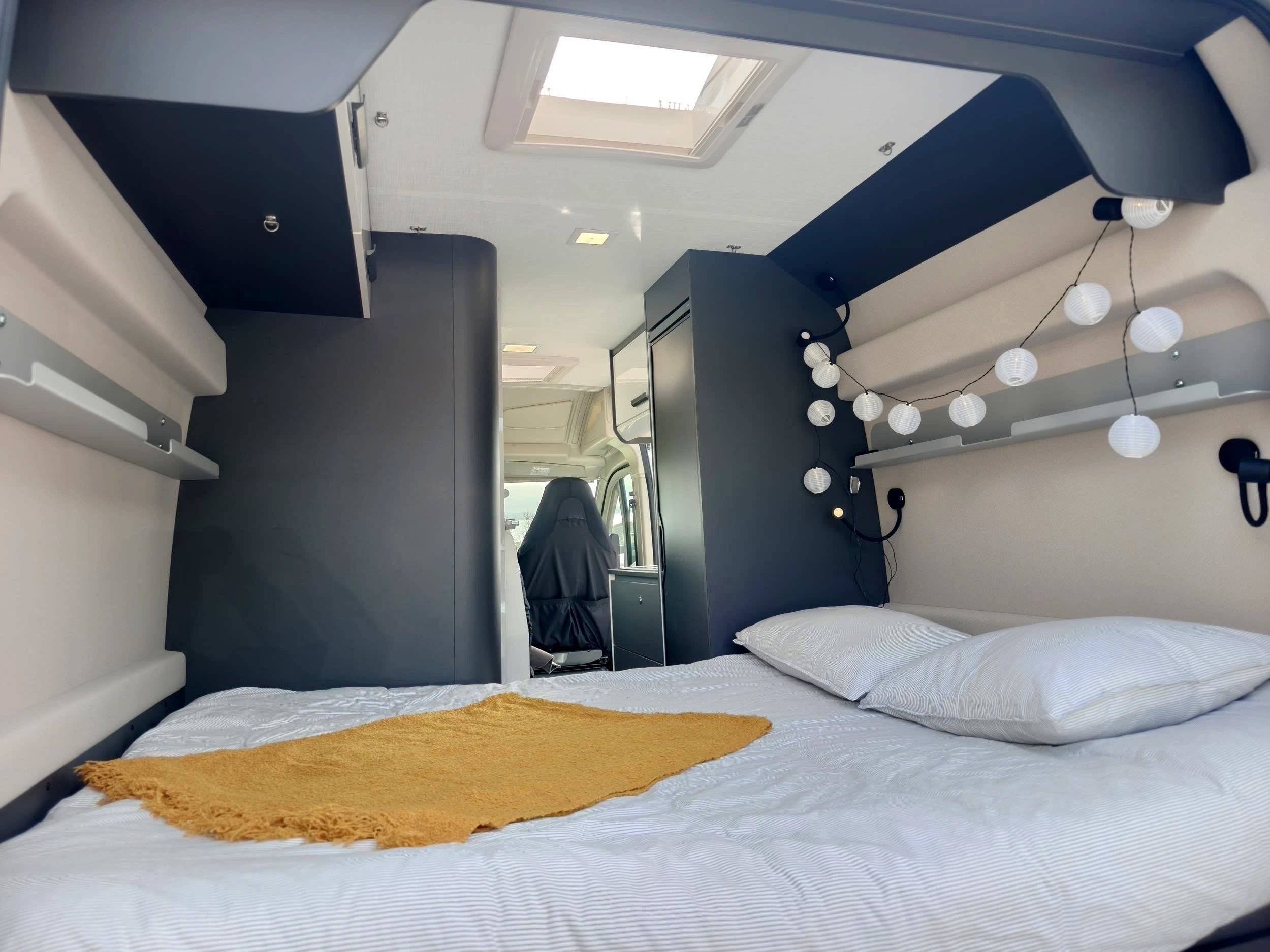 Schlafplätze Fiat Ducato 2,3 l 140 CV - Yescapa