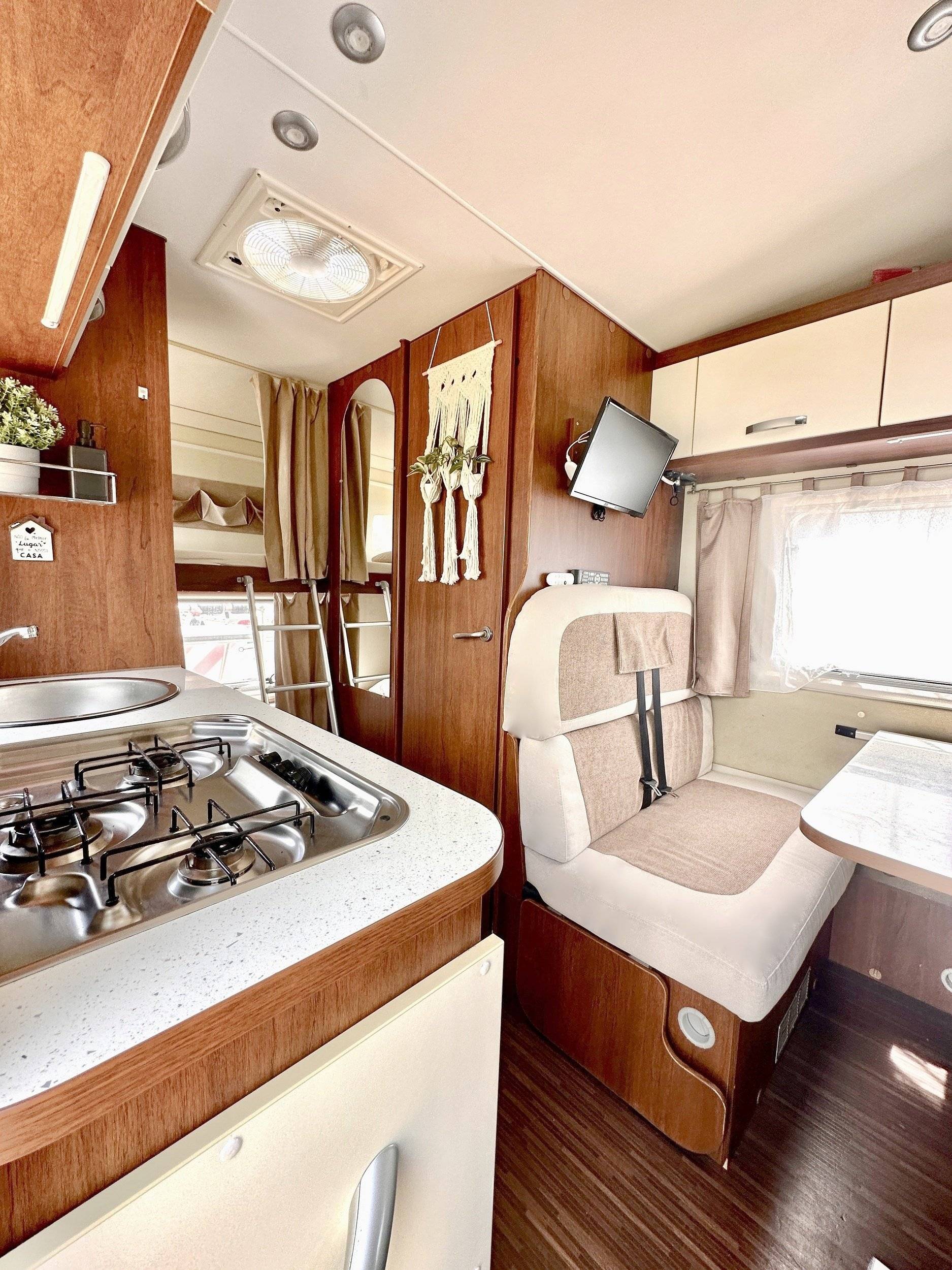 Elnagh Elnagh  Baron