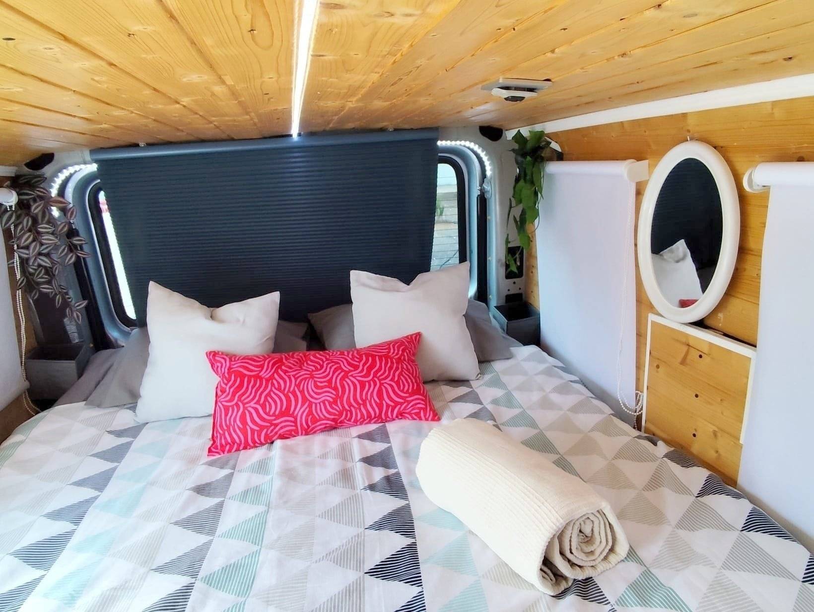 Alpes Camping-Car Vivaro 1,9 CDTI 100ch