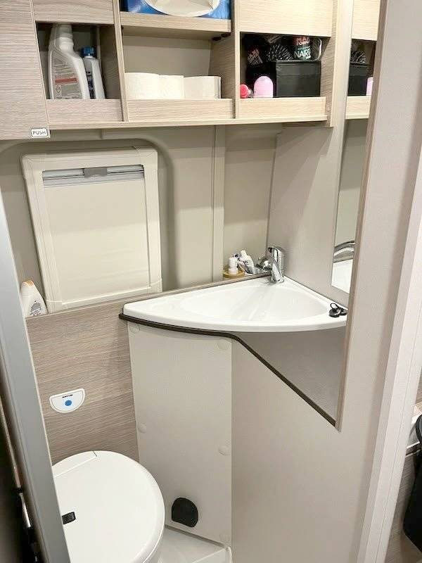 Bürstner Campeo Black Forest