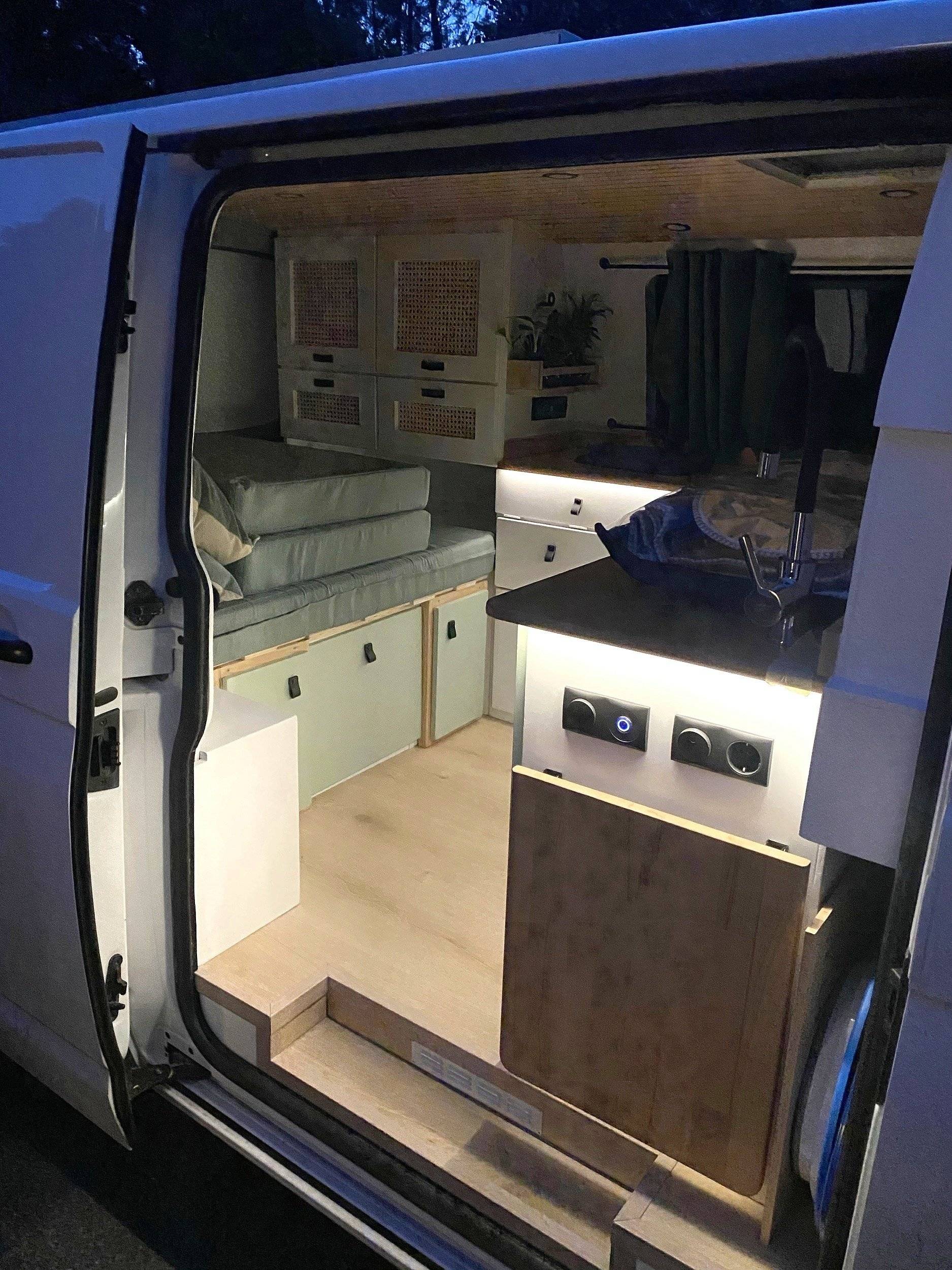 Volkswagen T6 2 l 102 ch