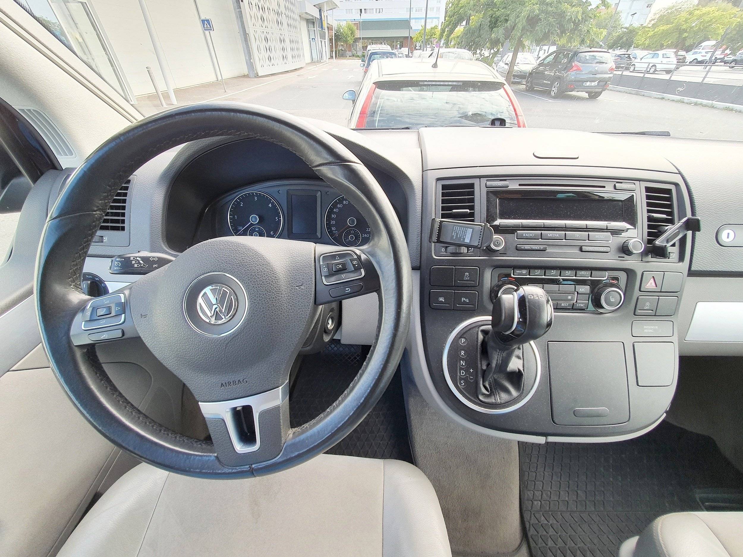 Volkswagen T5 California 