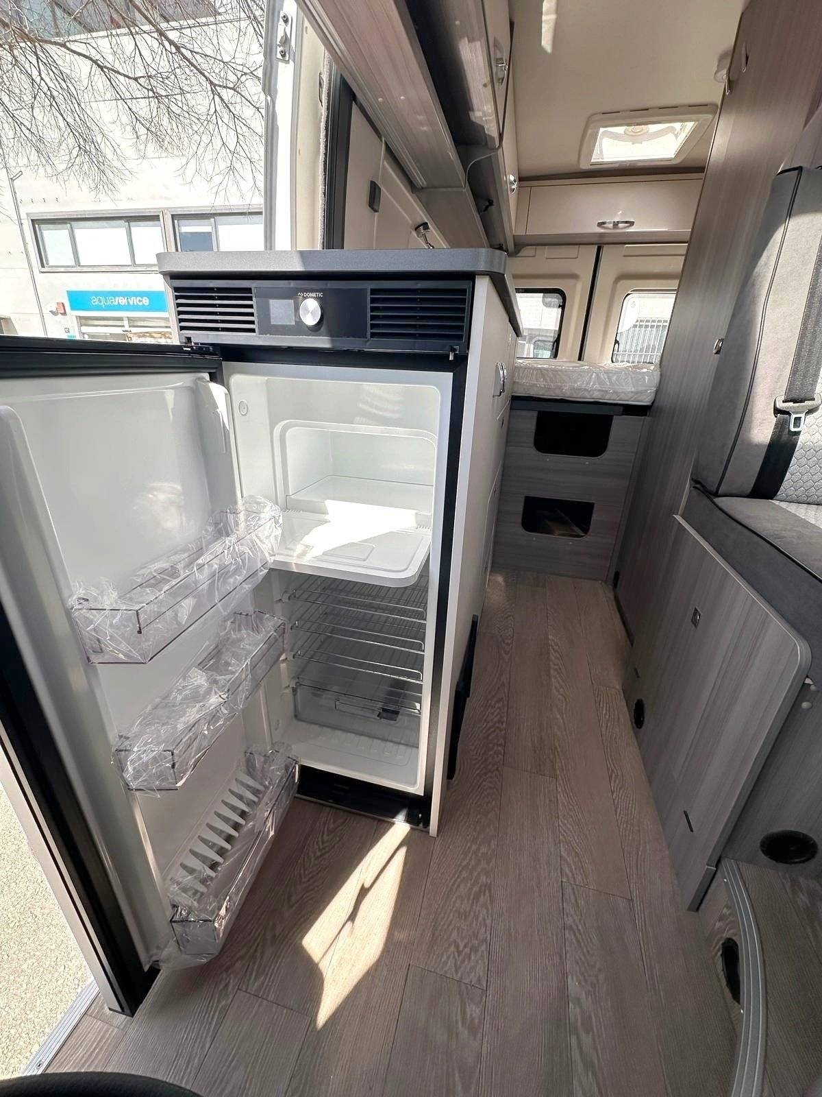 Coin repas Citroën Jumper 1,6 l Blue HDI 95 ch - Yescapa