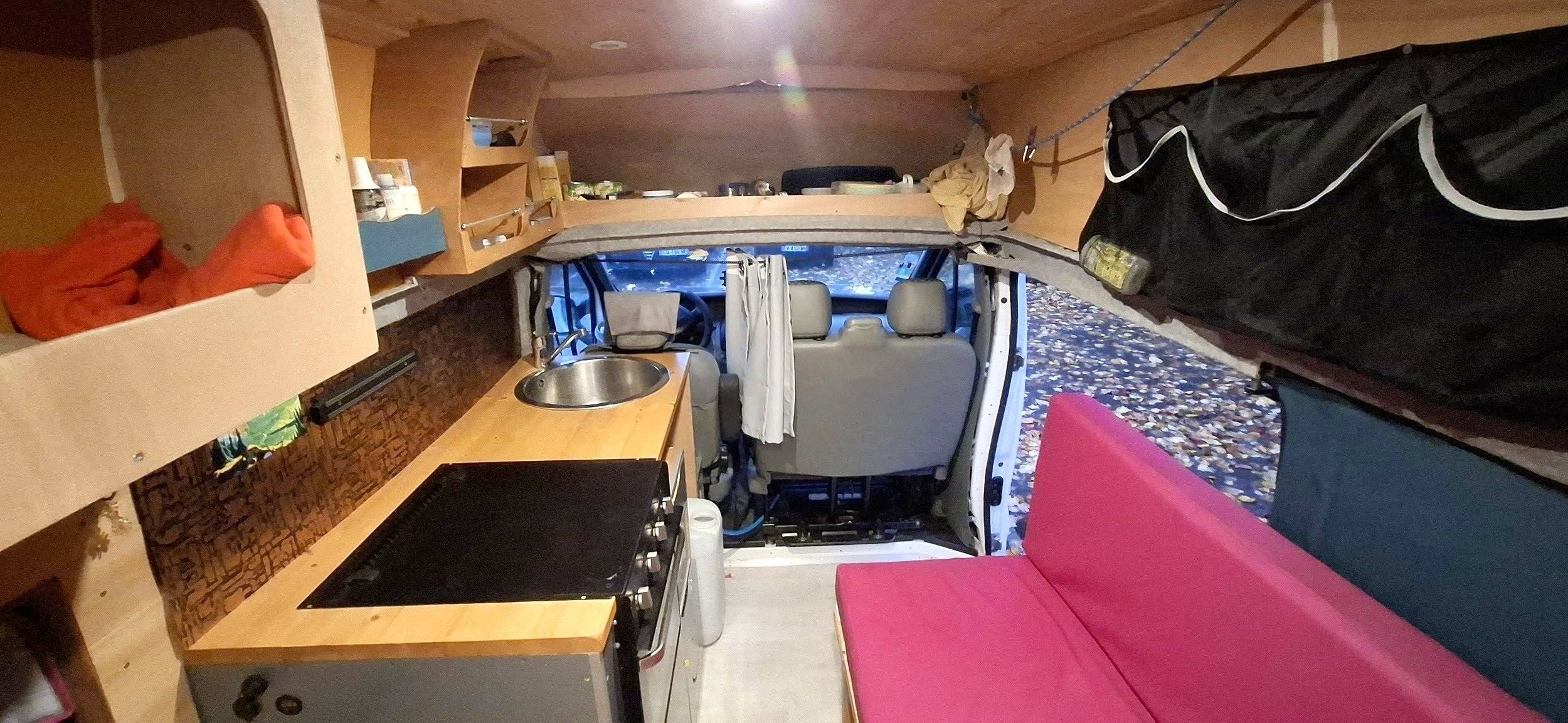 Essecke Renault Trafic 1,5 l dci 90 ch - Yescapa