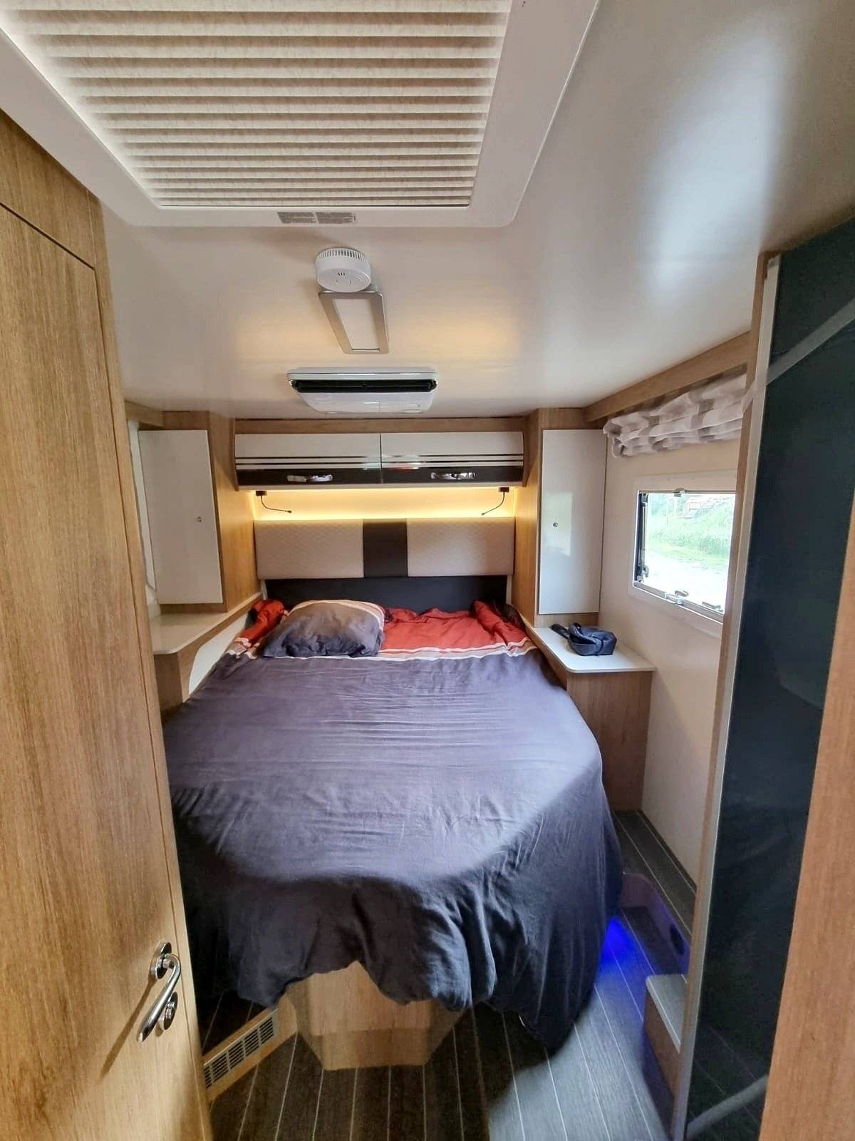 Letti Ford ford transit - Yescapa