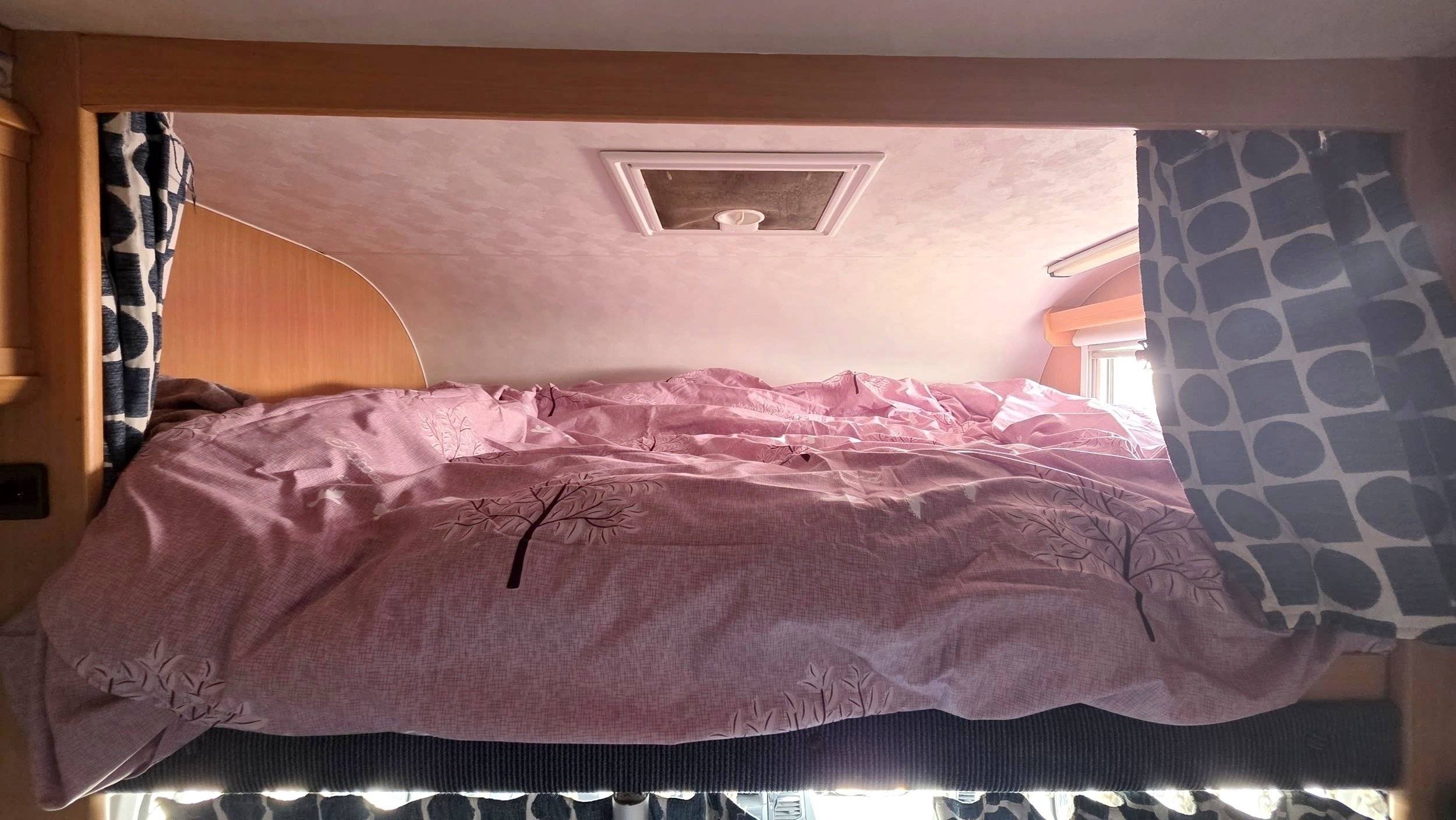 Slaapplaatsen Fiat 2,0 l 115 ch - Yescapa